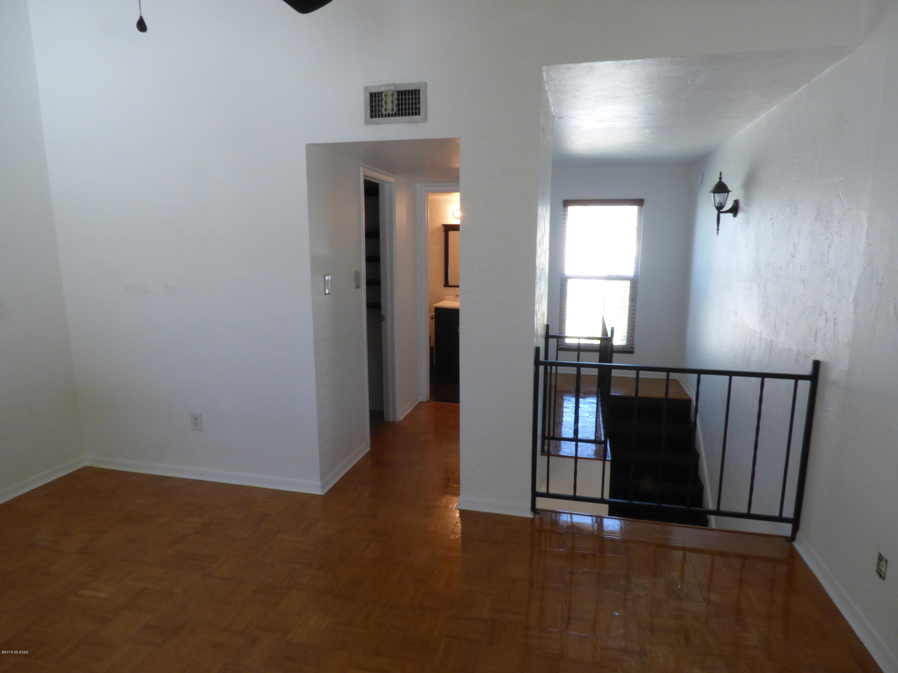 Las Colinas Condominiums - Residential