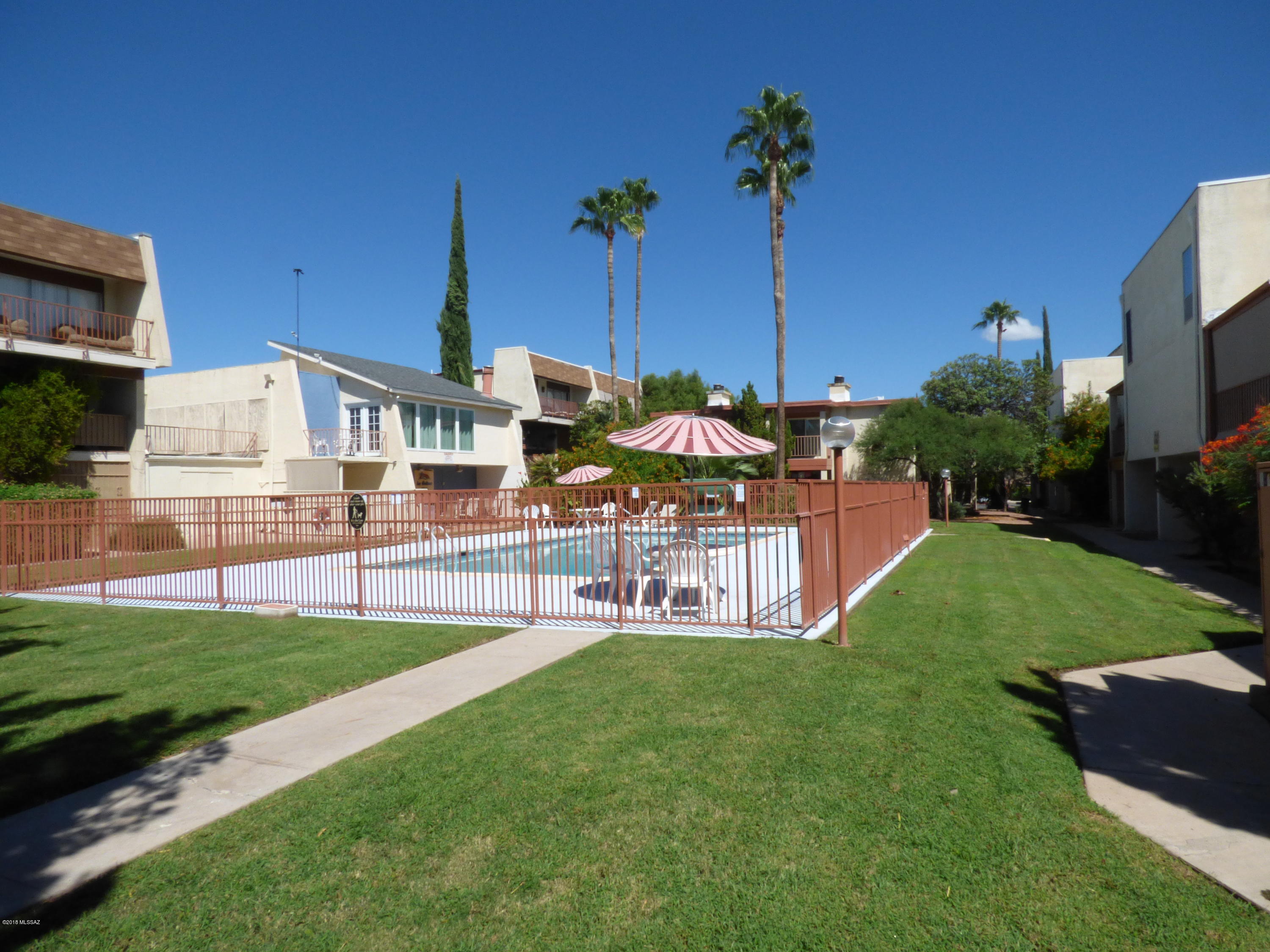 Las Colinas Condominiums - Residential