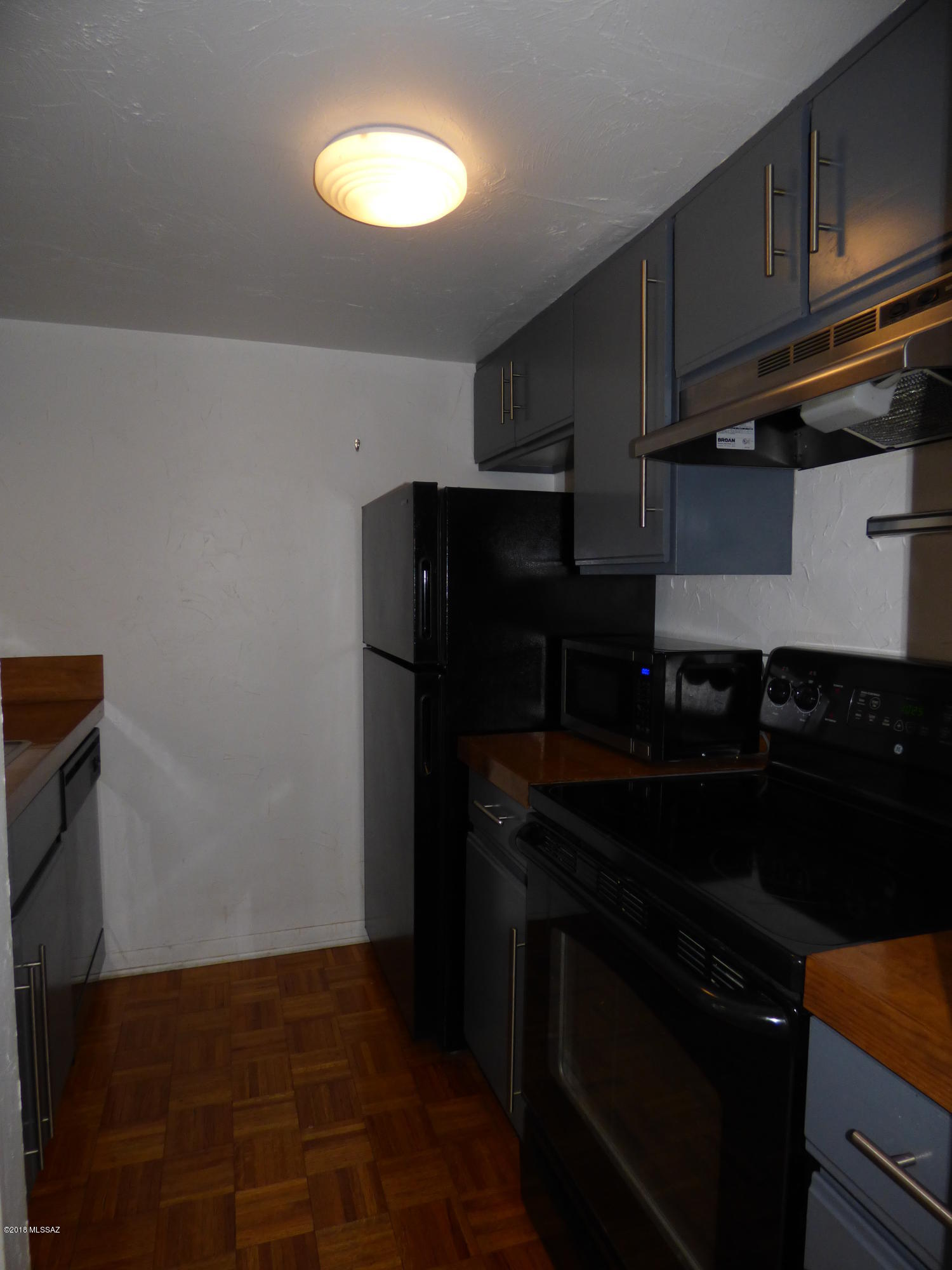 Las Colinas Condominiums - Residential