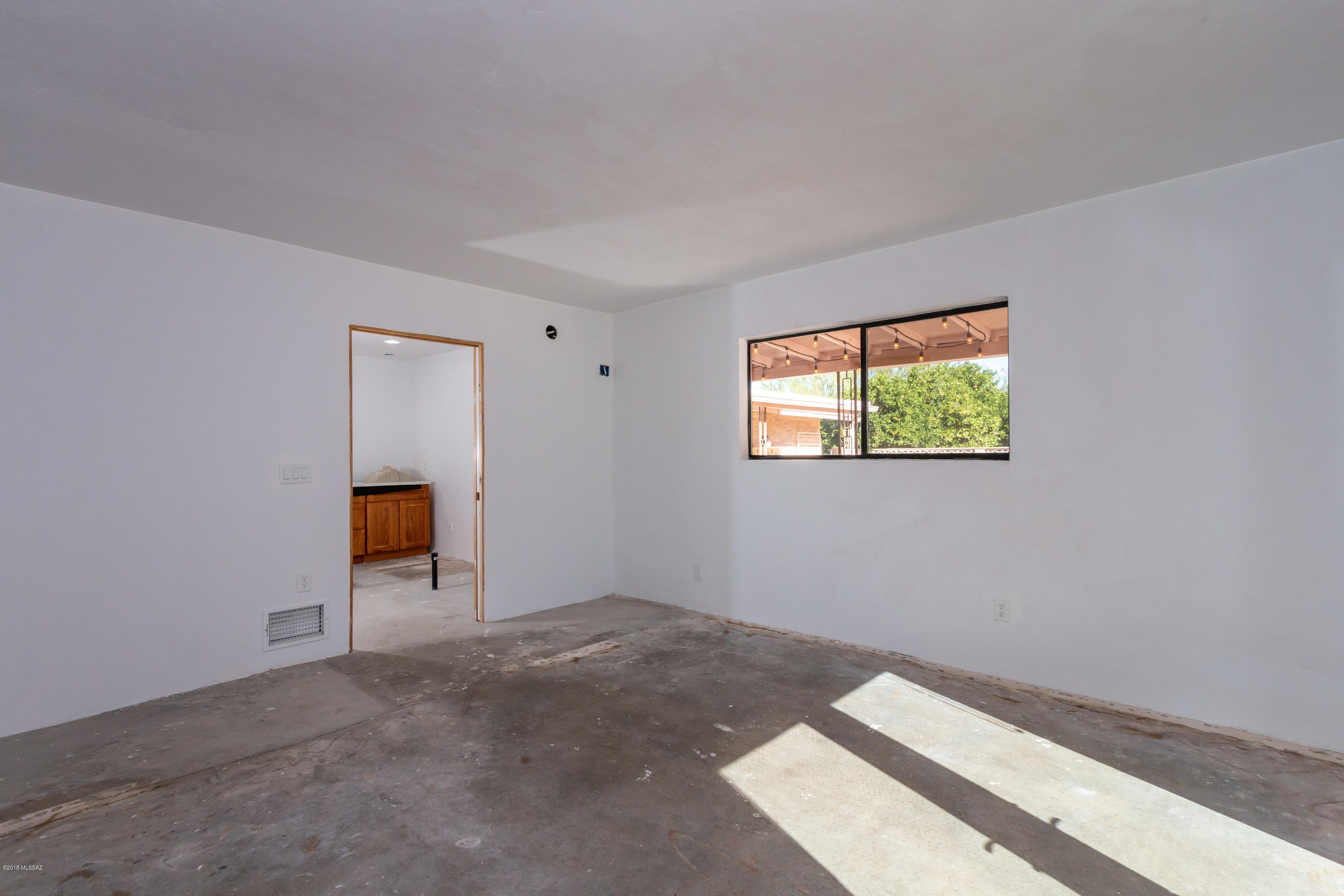 Los Arboles (1-20) - Residential
