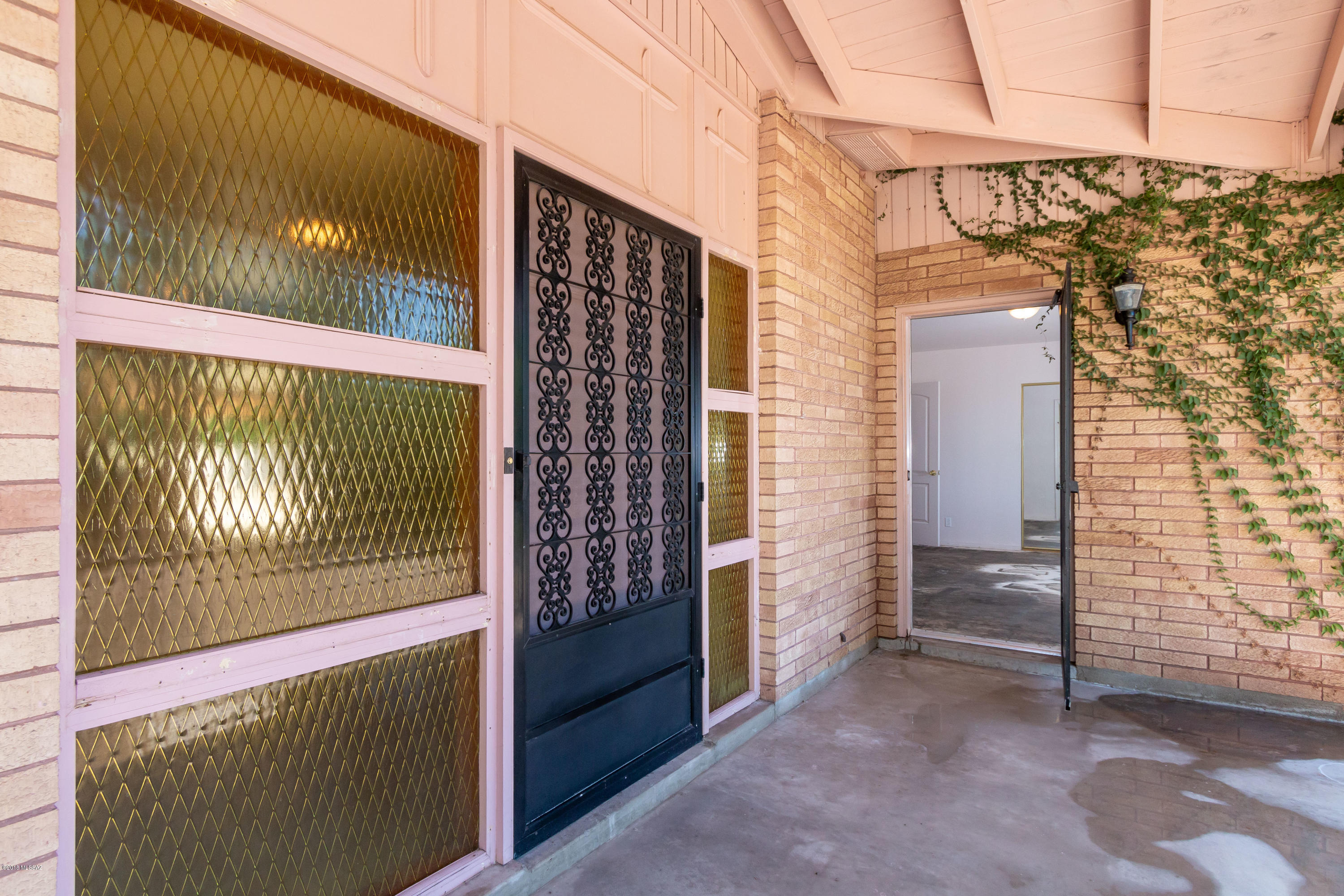 Los Arboles (1-20) - Residential