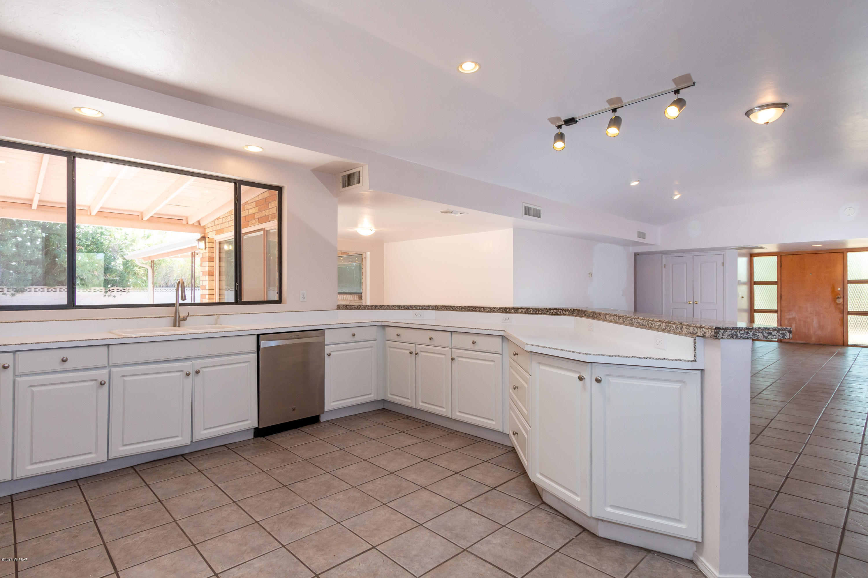 Los Arboles (1-20) - Residential
