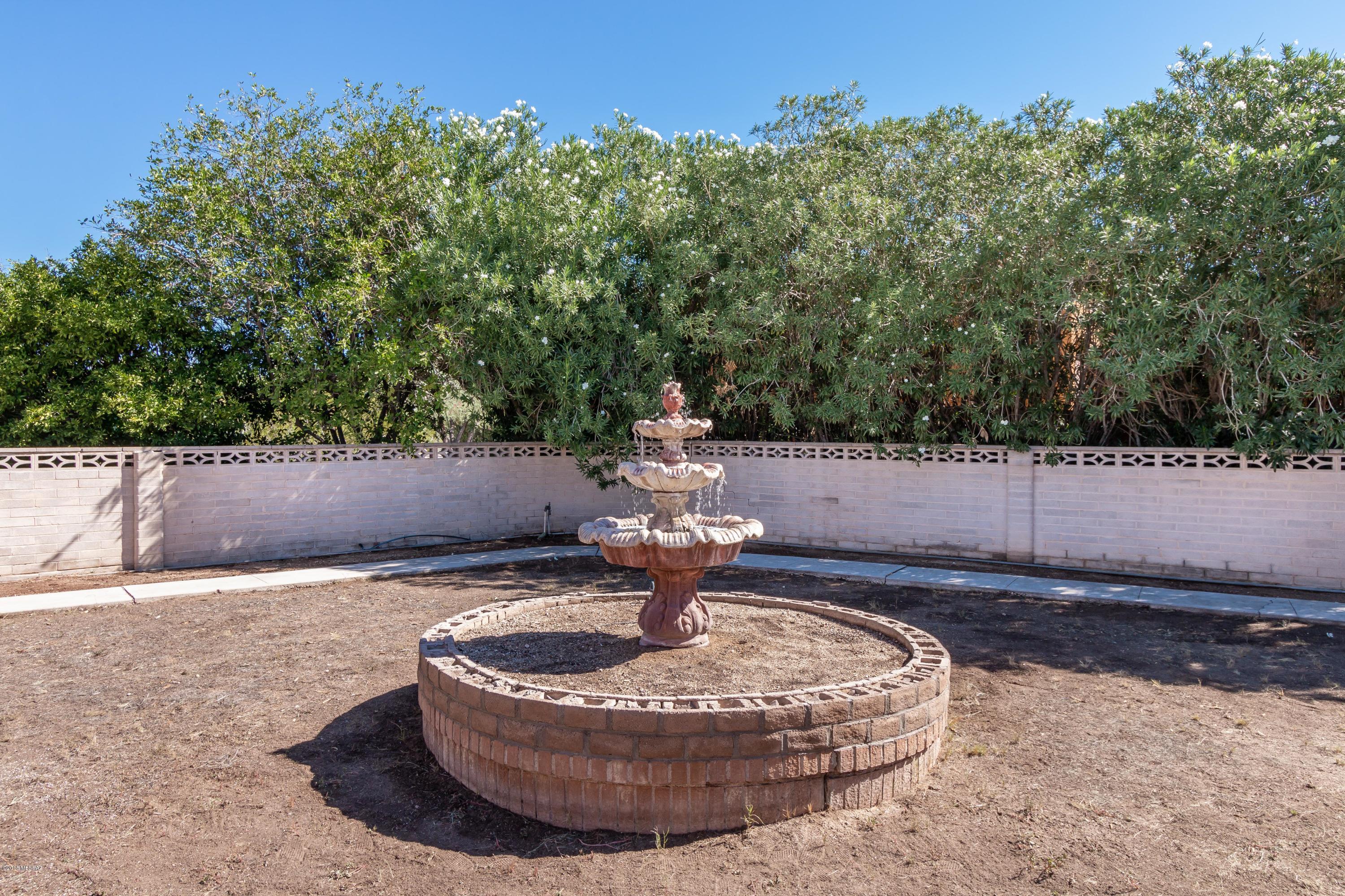 Los Arboles (1-20) - Residential