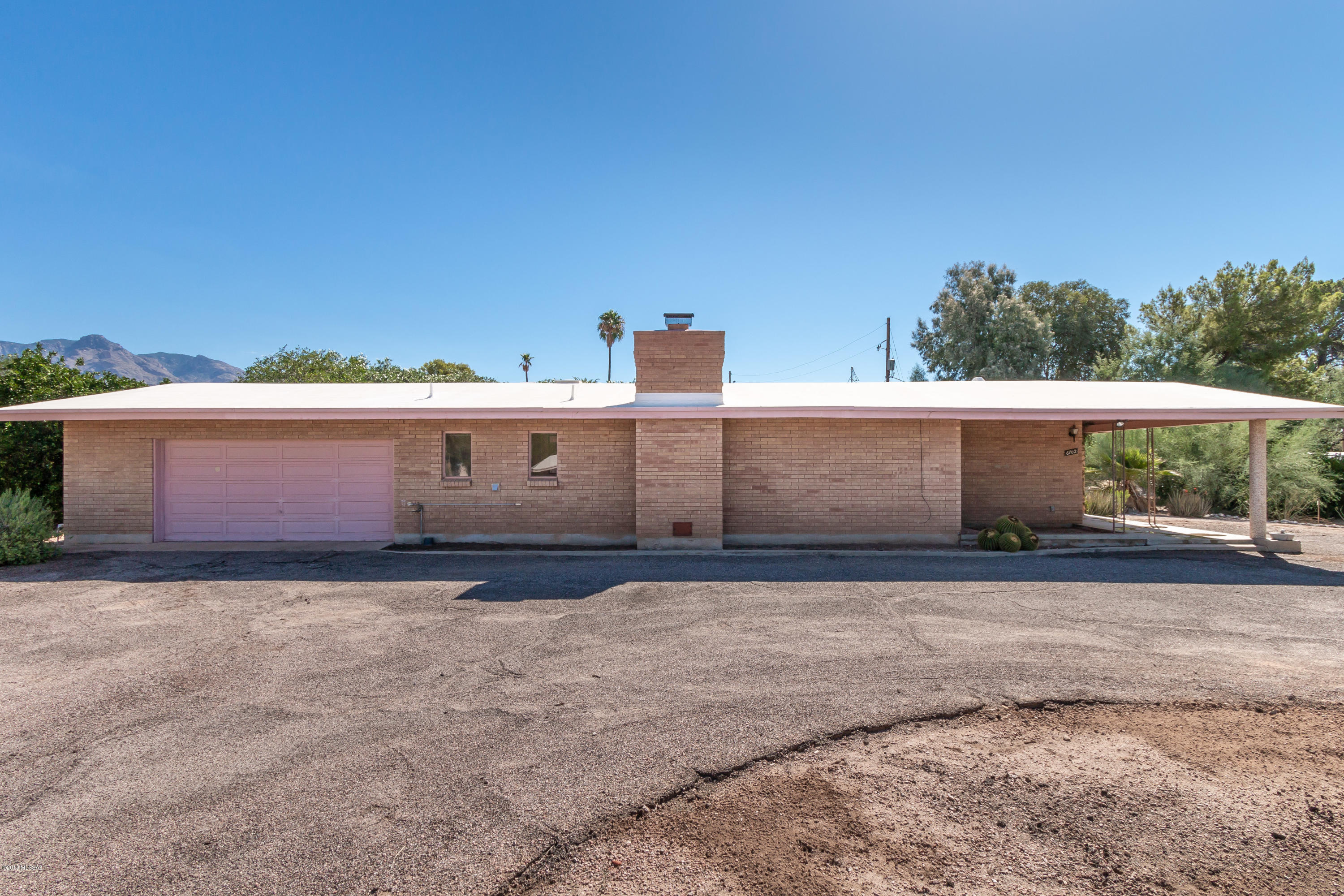 Los Arboles (1-20) - Residential