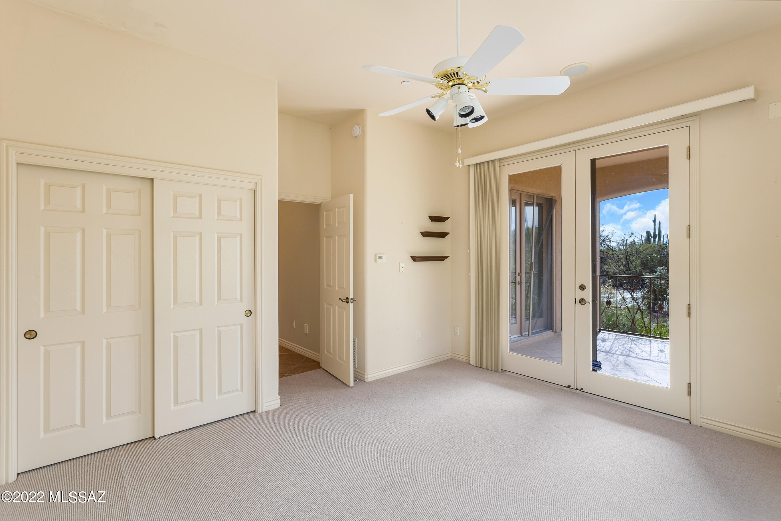 Honey Bee Ridge(The Estates At) - Residential