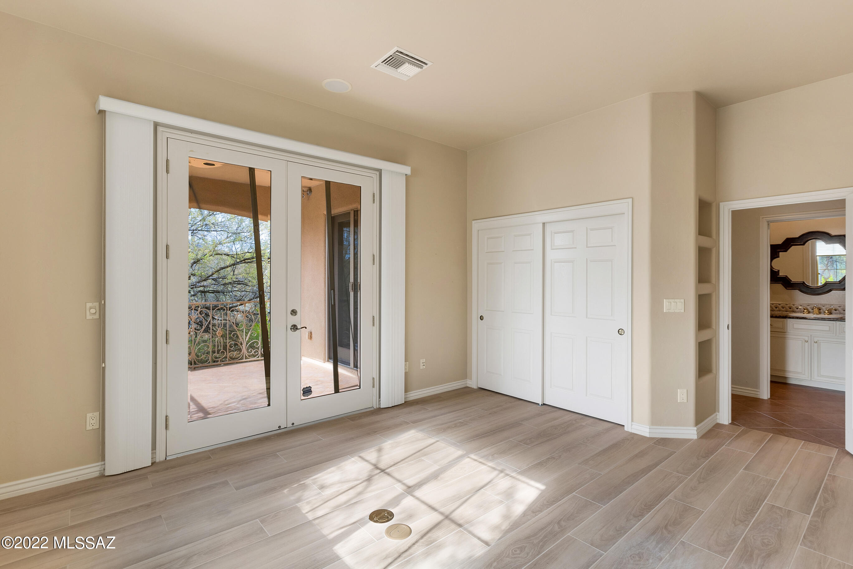 Honey Bee Ridge(The Estates At) - Residential