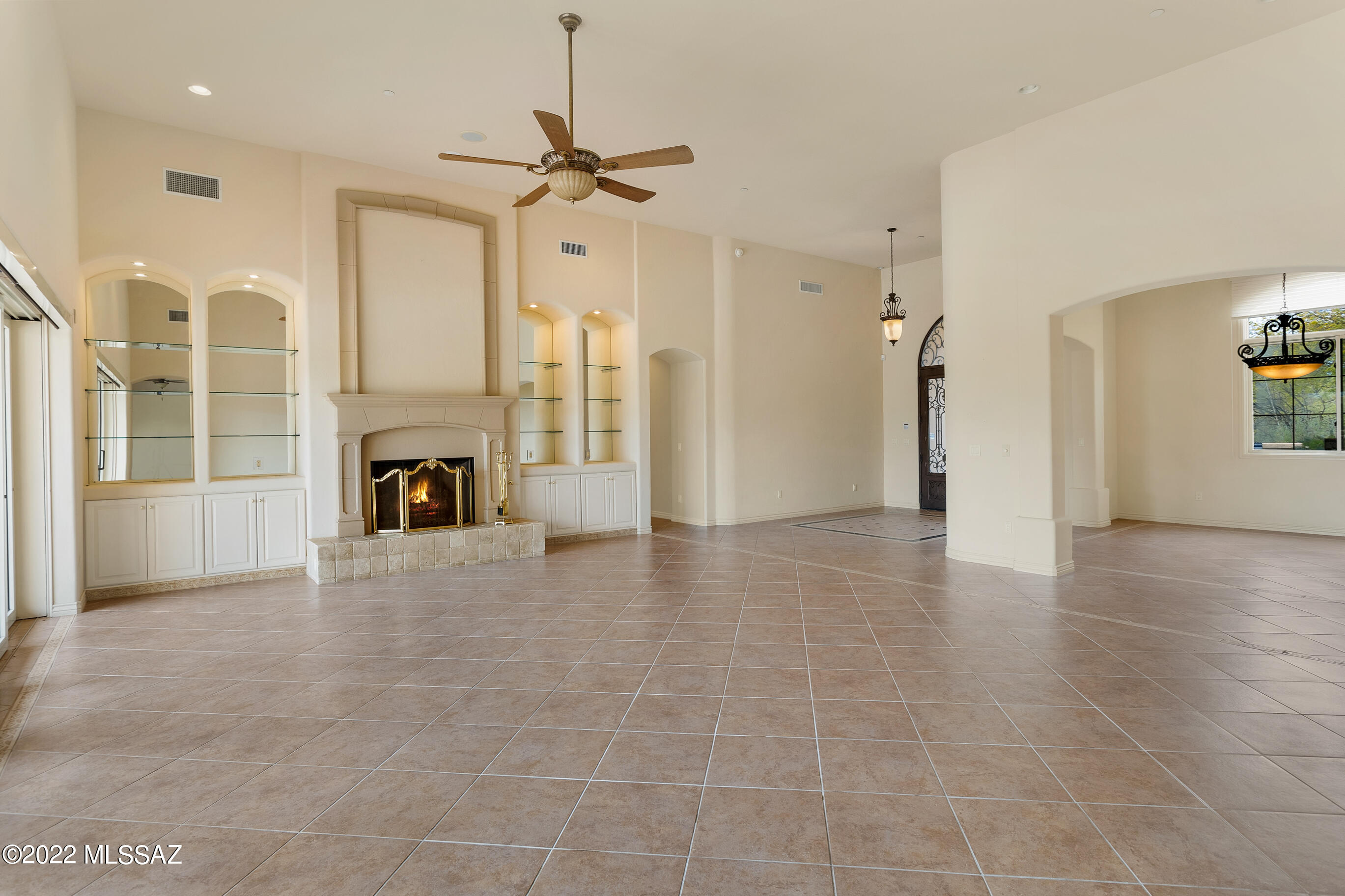 Honey Bee Ridge(The Estates At) - Residential
