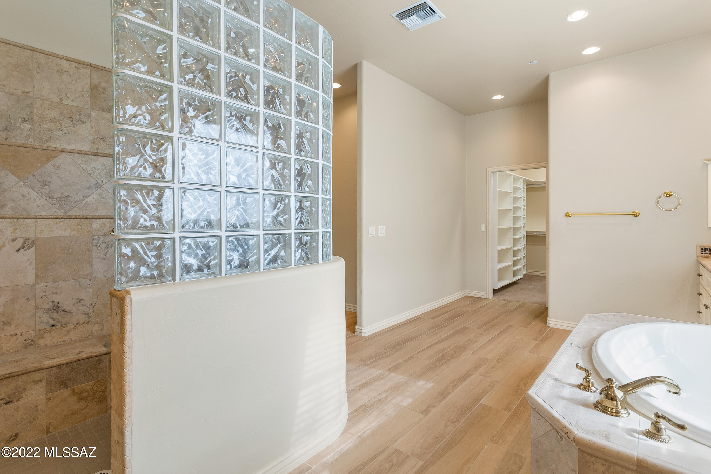 Honey Bee Ridge(The Estates At) - Residential