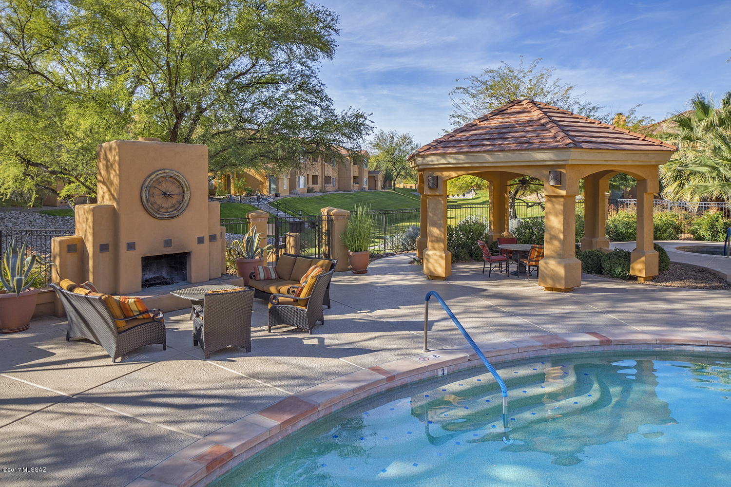 Pinnacle Canyon Condominium - Residential