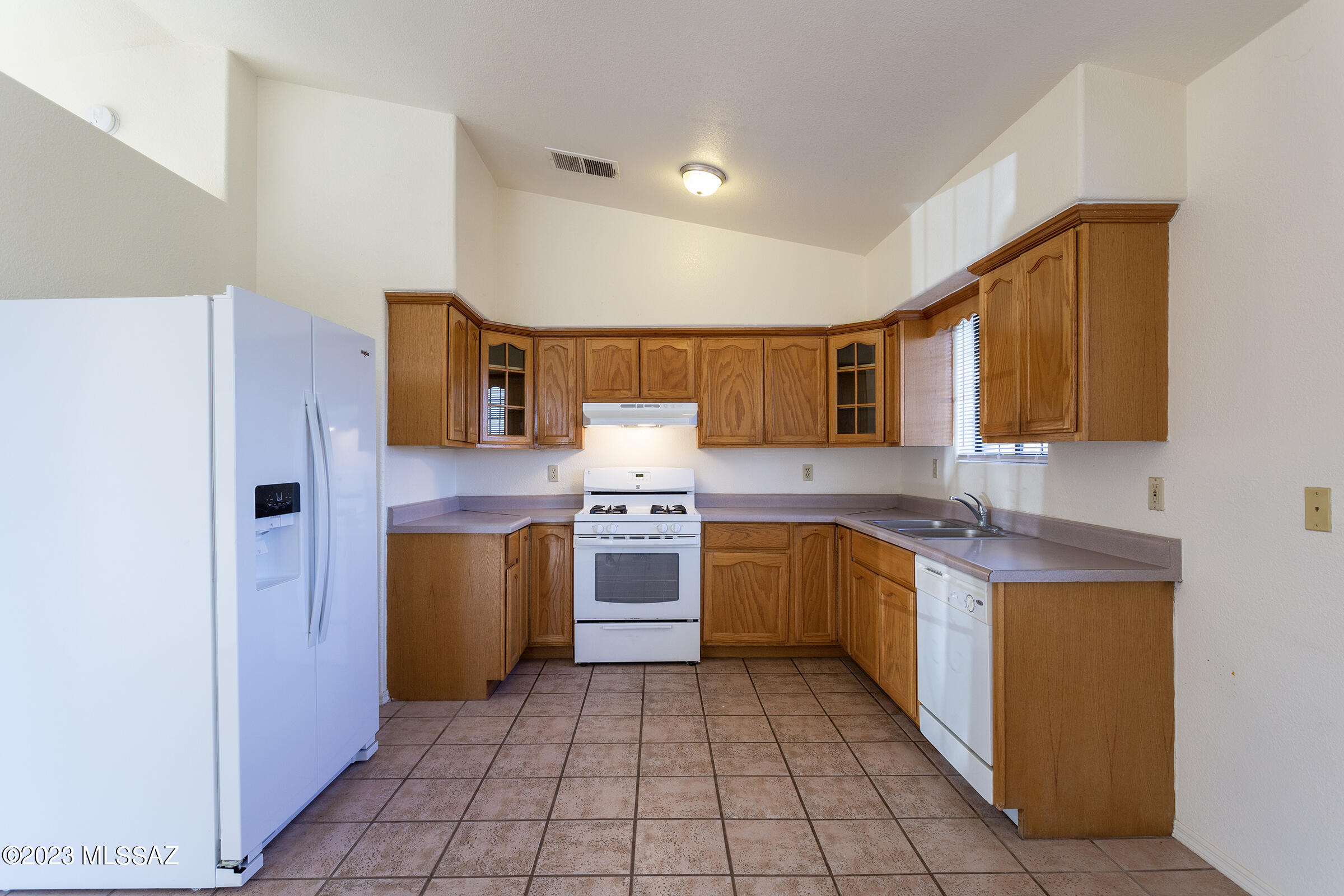 Rio Rico Ranchettes 18 - Residential Lease