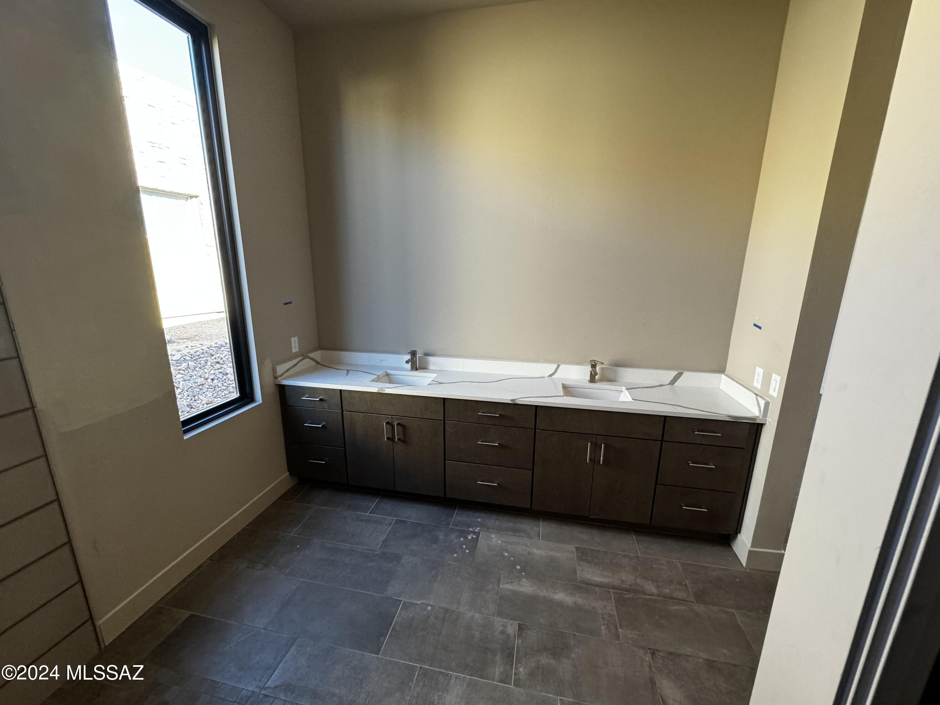 The Enclave At Stone Canyon V - Residential