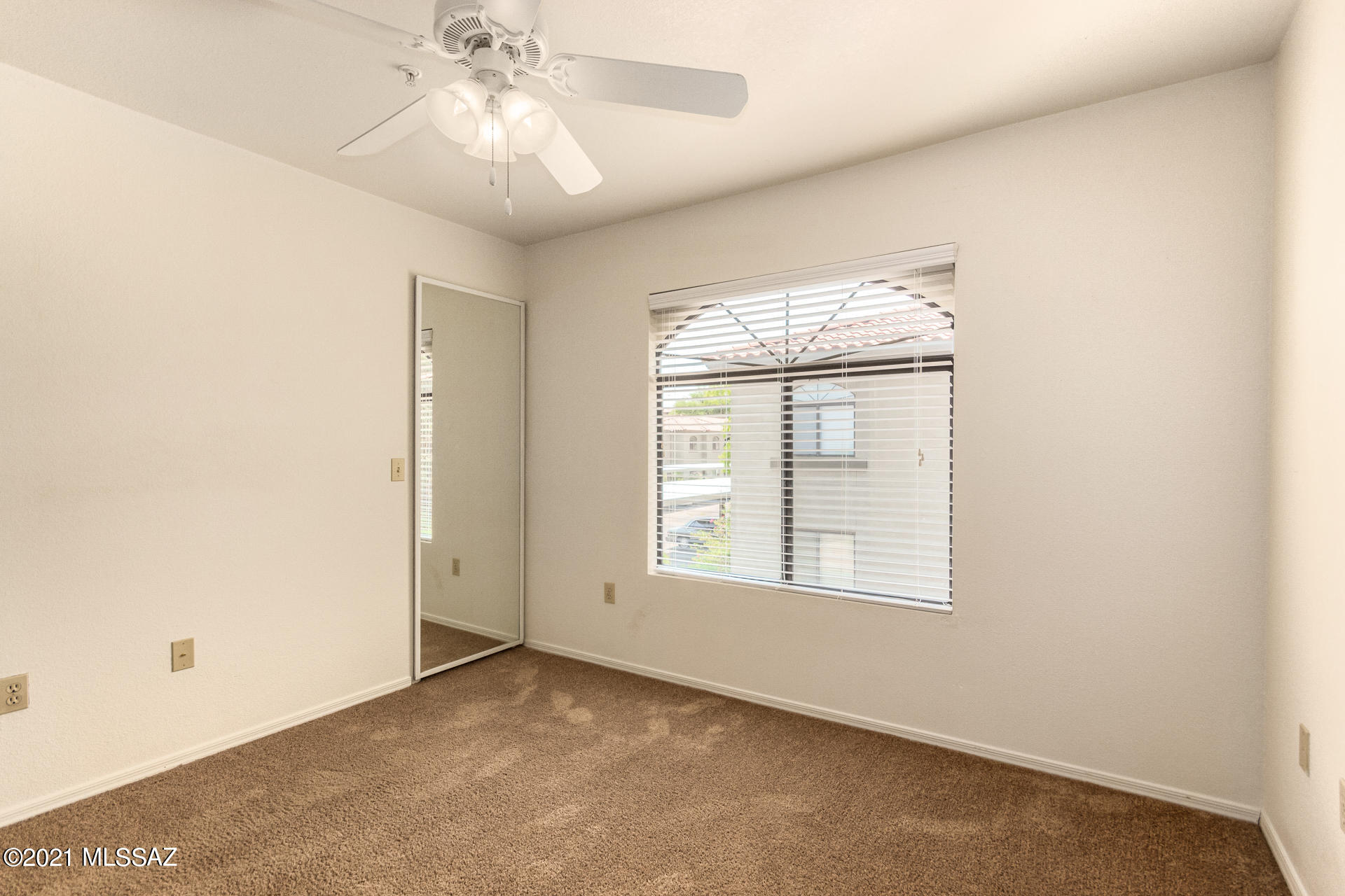 Veranda at Ventana Condominiums - Residential