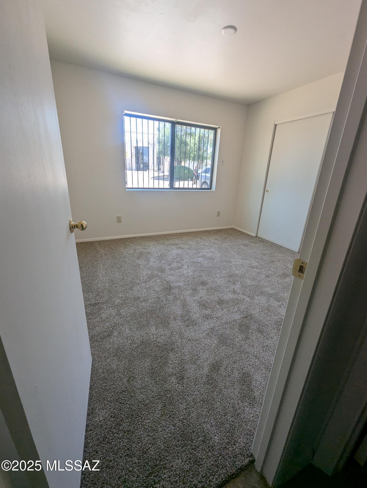 Columbus Park Condominiums (1-60) - Residential Lease