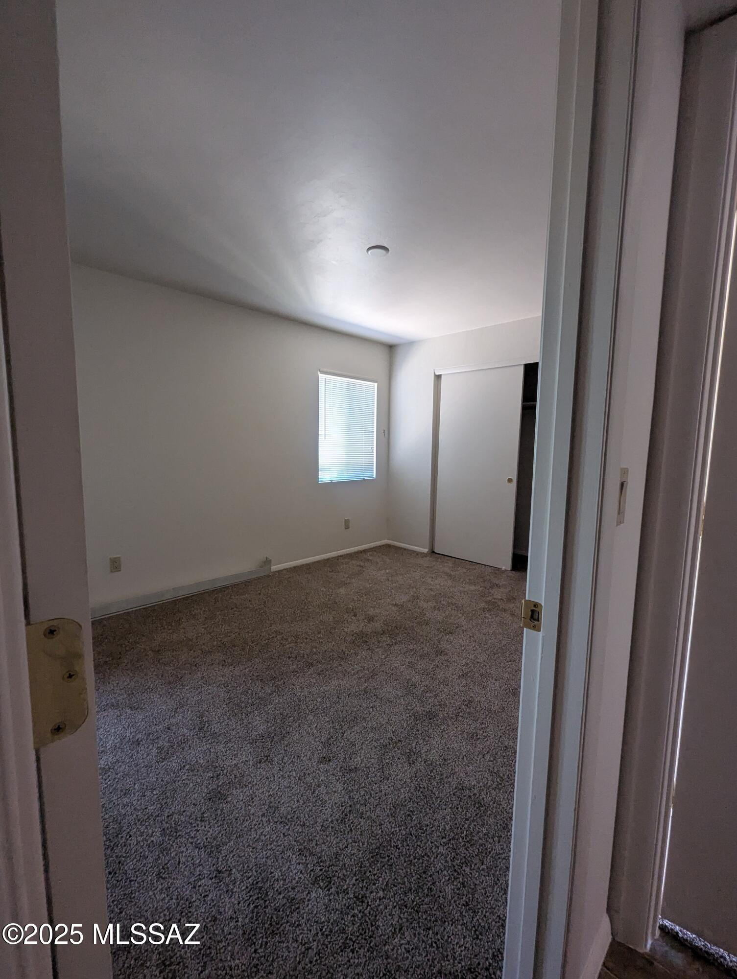 Columbus Park Condominiums (1-60) - Residential Lease