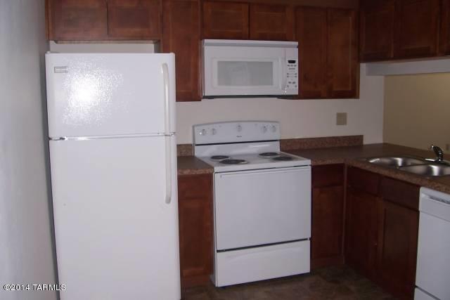 Columbus Park Condominiums (1-60) - Residential Lease