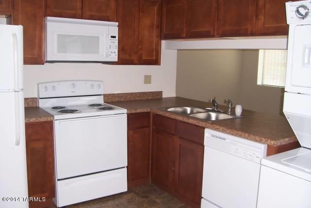 Columbus Park Condominiums (1-60) - Residential Lease