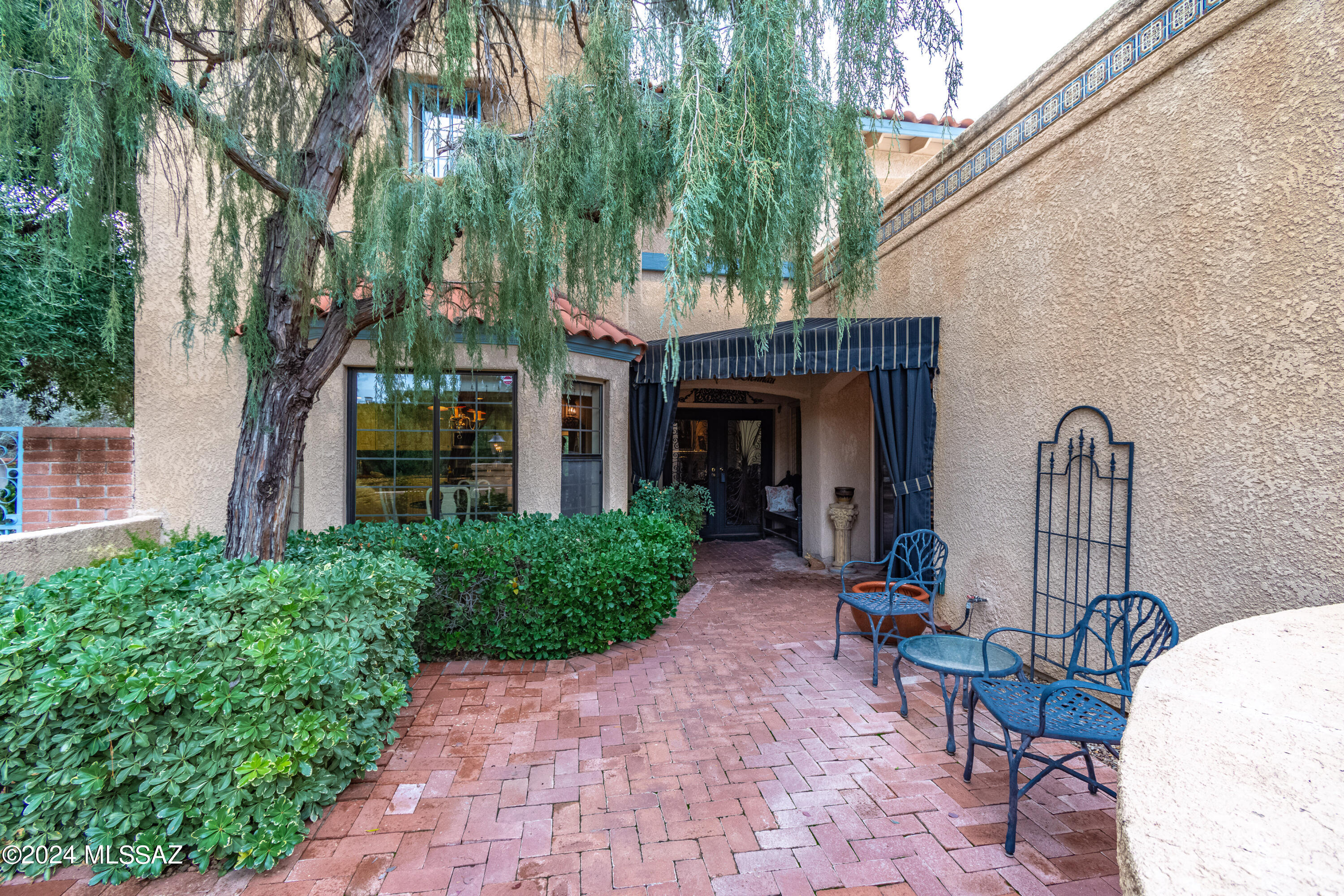 Riverbend - Sabino Canyon Road  (1-97) - Residential