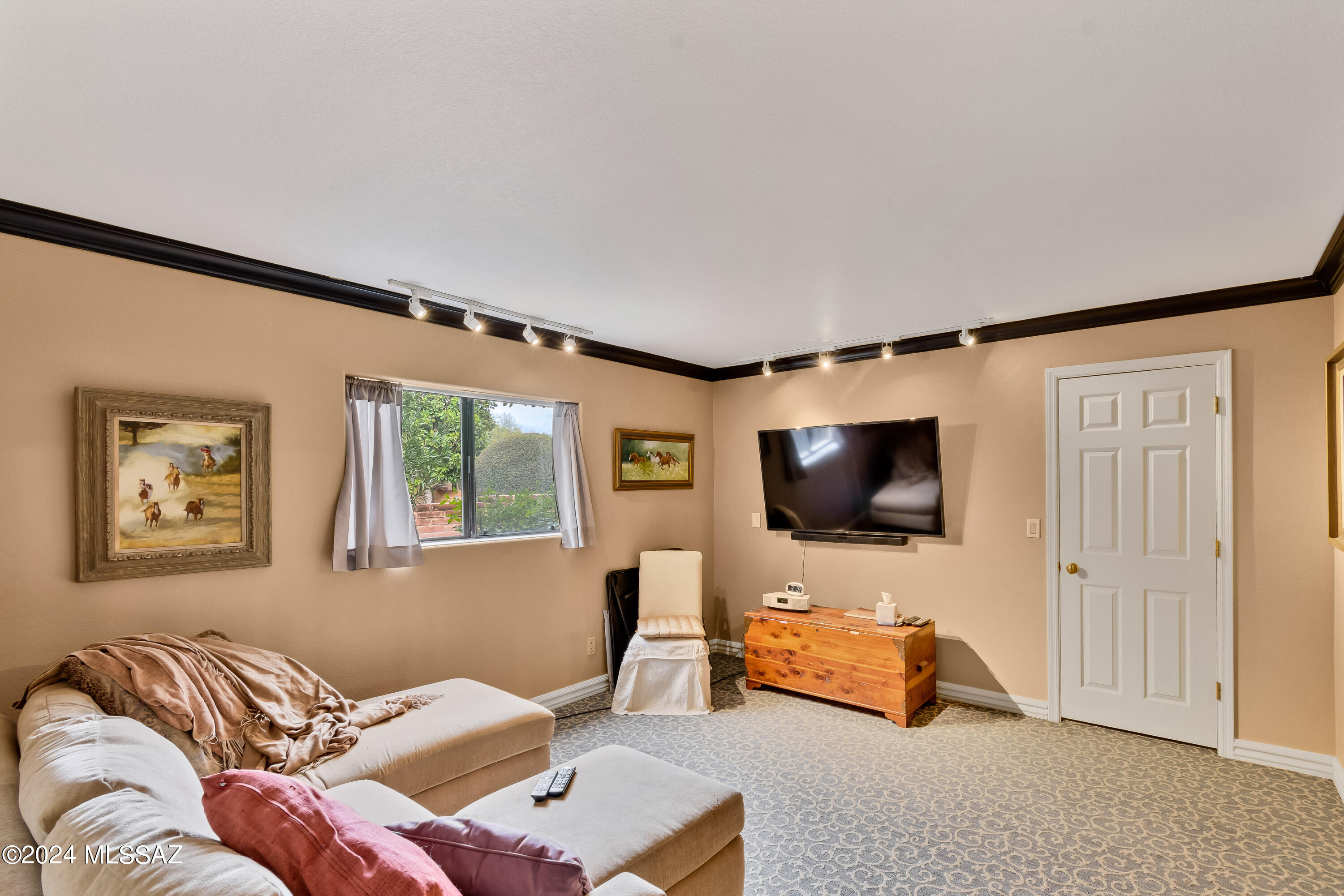 Riverbend - Sabino Canyon Road  (1-97) - Residential