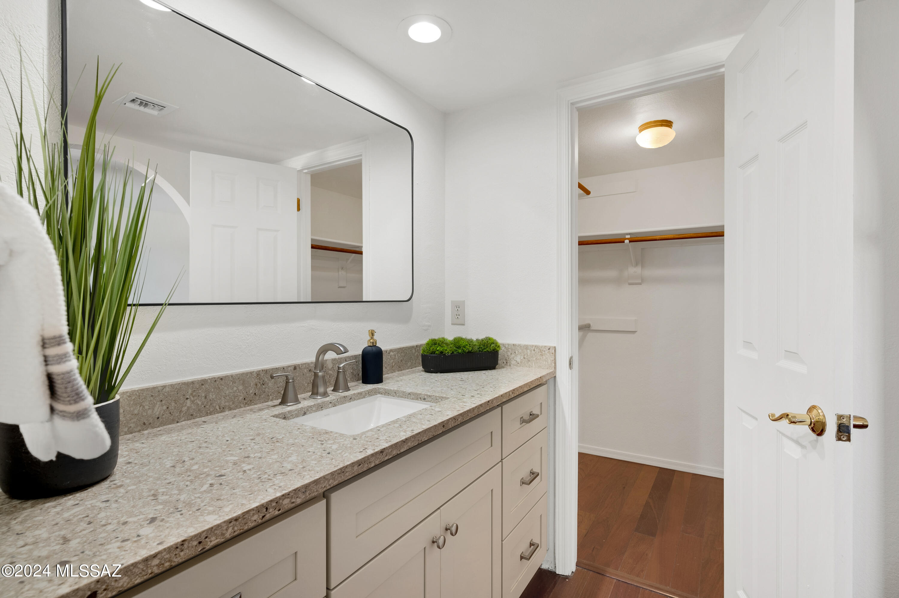 Heatherwood Hills (73-277) - Residential