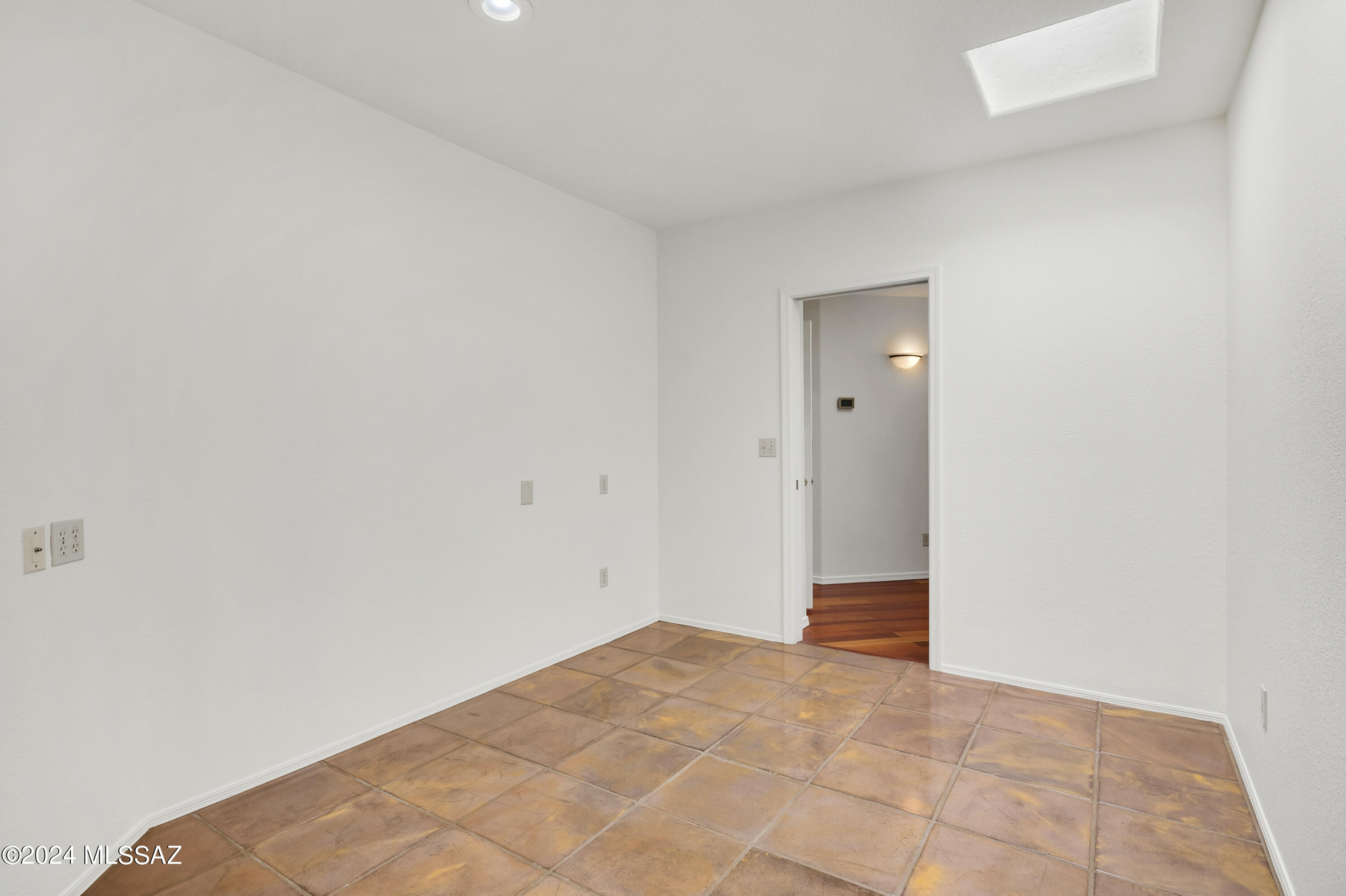 Heatherwood Hills (73-277) - Residential