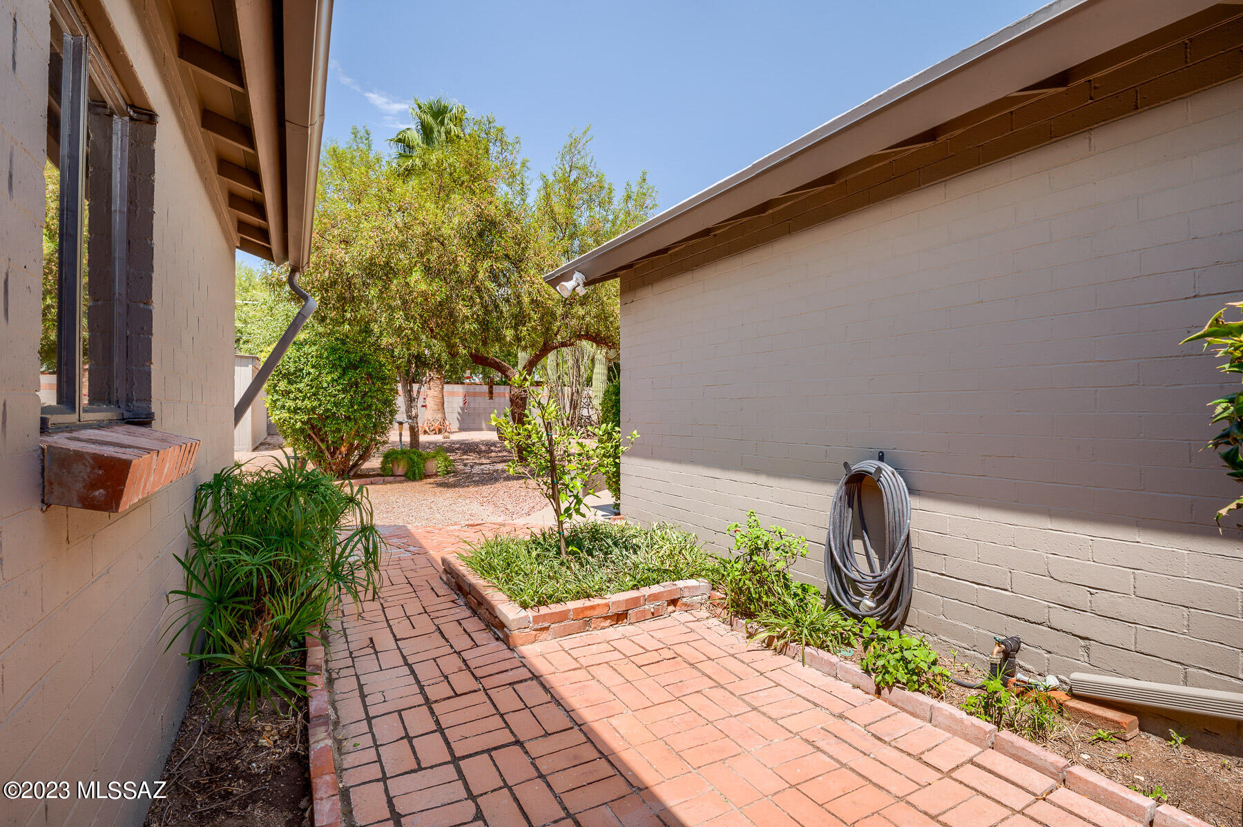 Country Club Heights - Residential