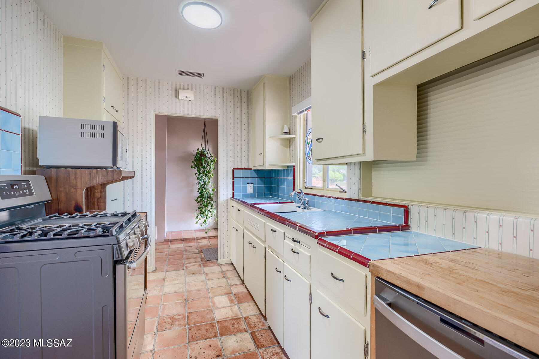 Country Club Heights - Residential