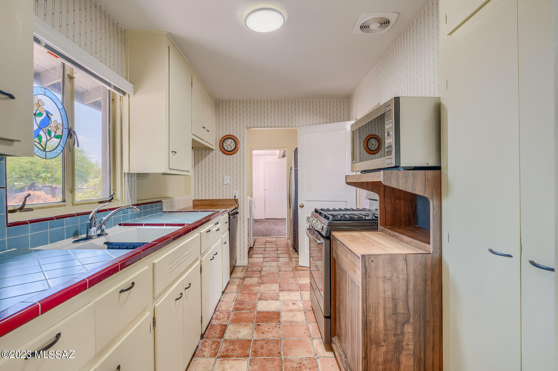 Country Club Heights - Residential