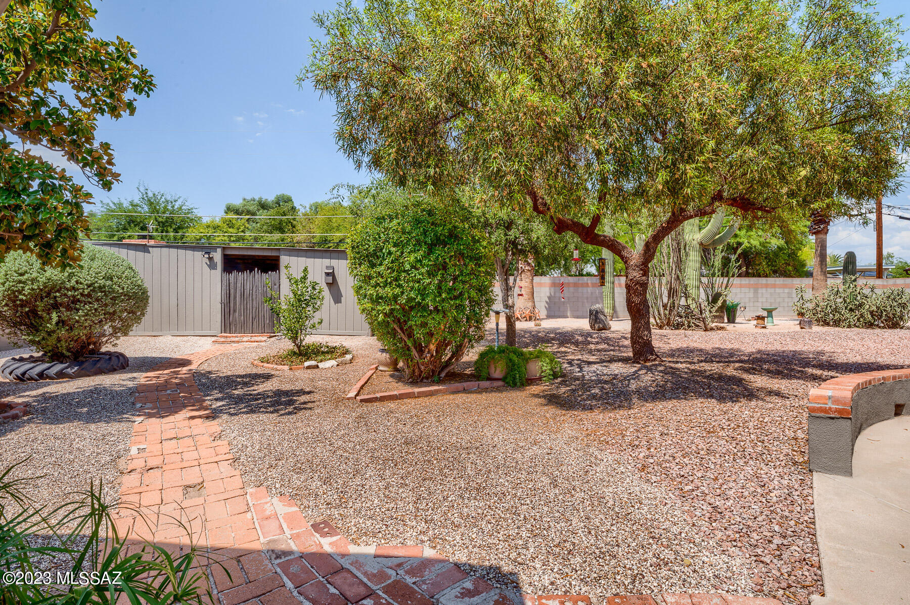 Country Club Heights - Residential