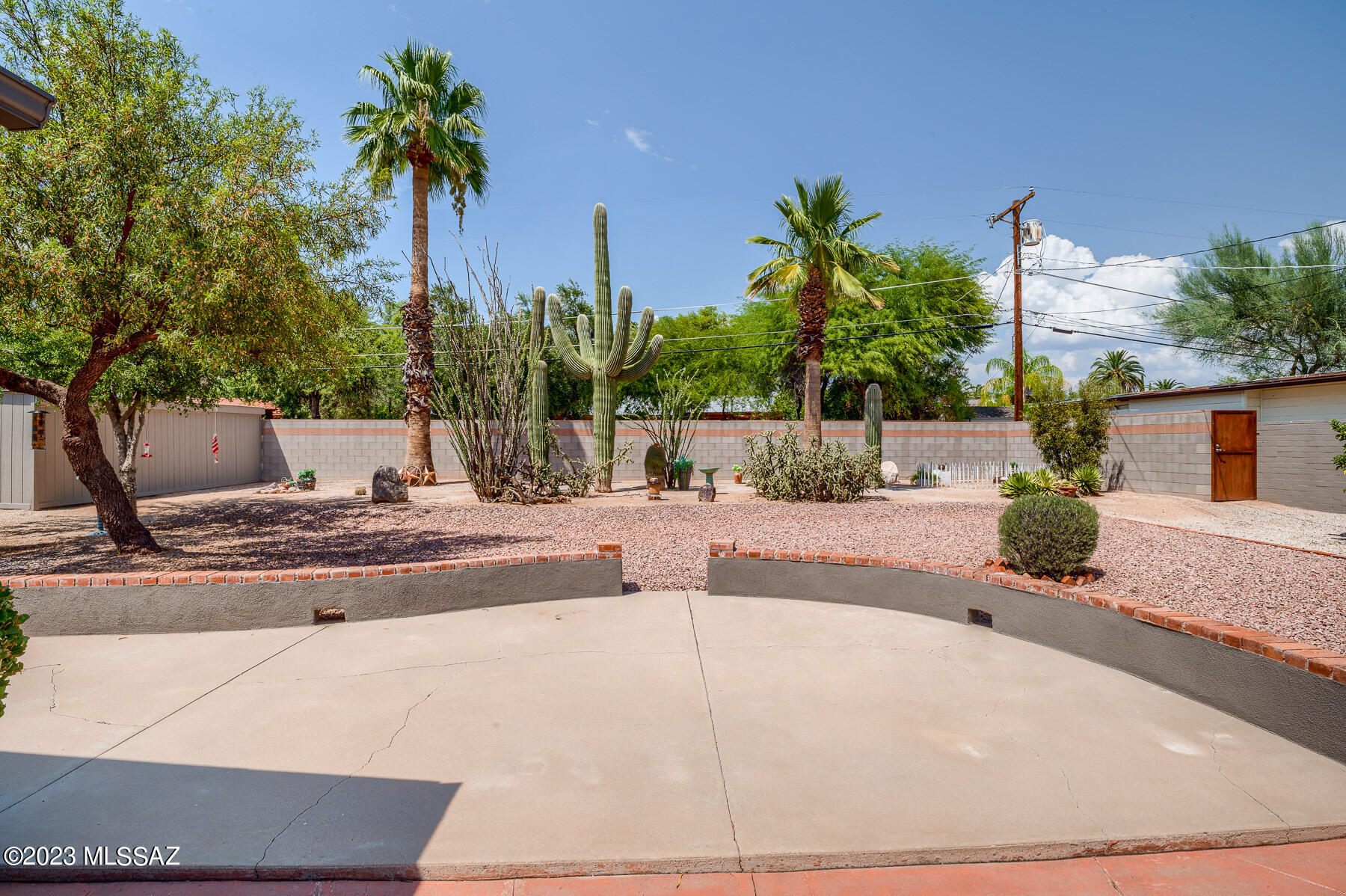 Country Club Heights - Residential