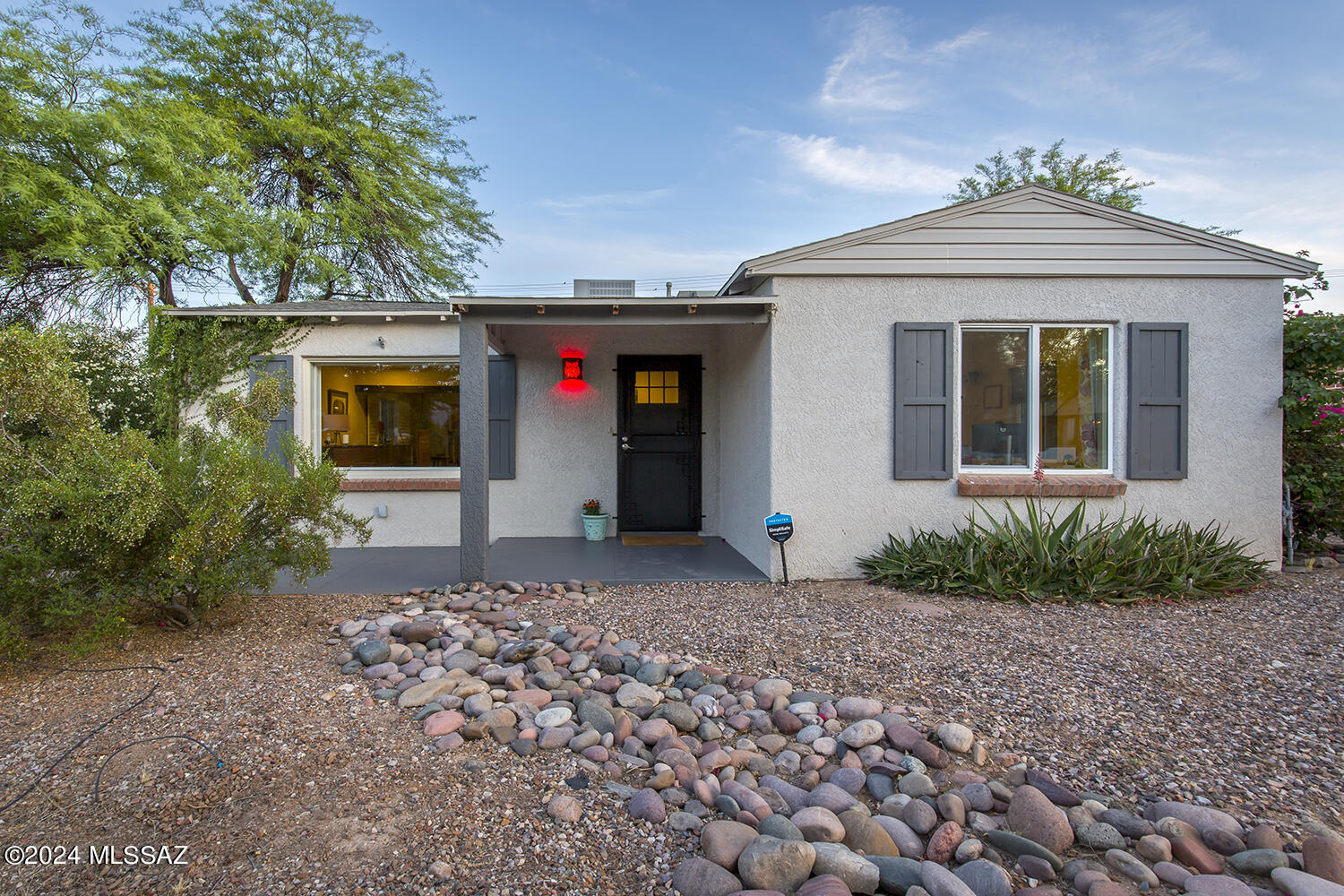 Broadway Manor - Residential