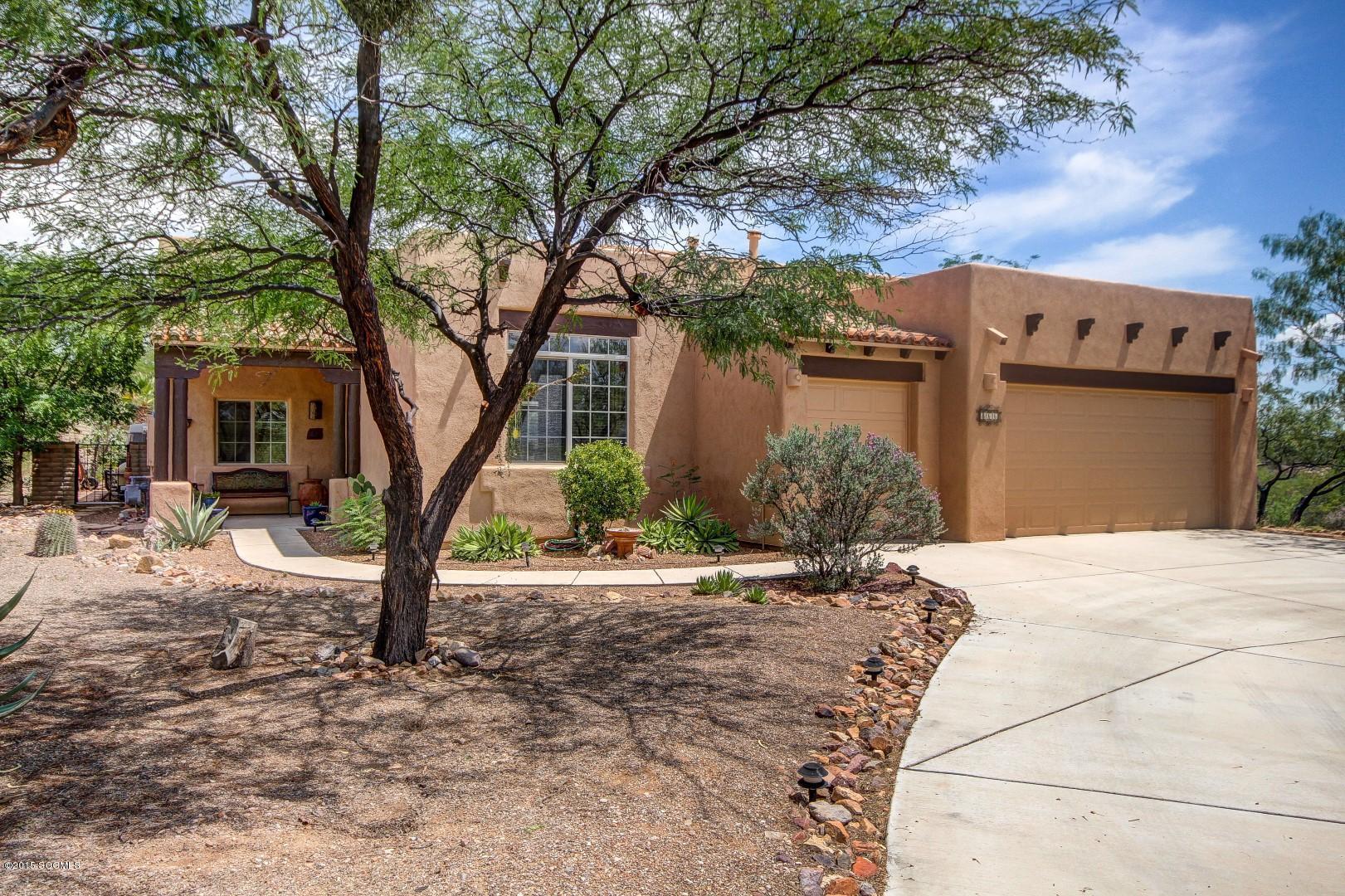 Customized Phoenician model built by Dorn in 2001 on 1/3 ac lot. Exterior was recently painted and has a 5 yr. warranty. With 2434 square feet, this home has three bedrooms and two & 1/2 baths, a large dining area adjacent to the great room and a large gourmet kitchen. Kitchen countertops are granite and cupboards have slide outs so you can find everything! Traffic areas are tiled & bedrooms are carpeted. You'll appreciate 2 hot water heaters which means you don't have to wait!