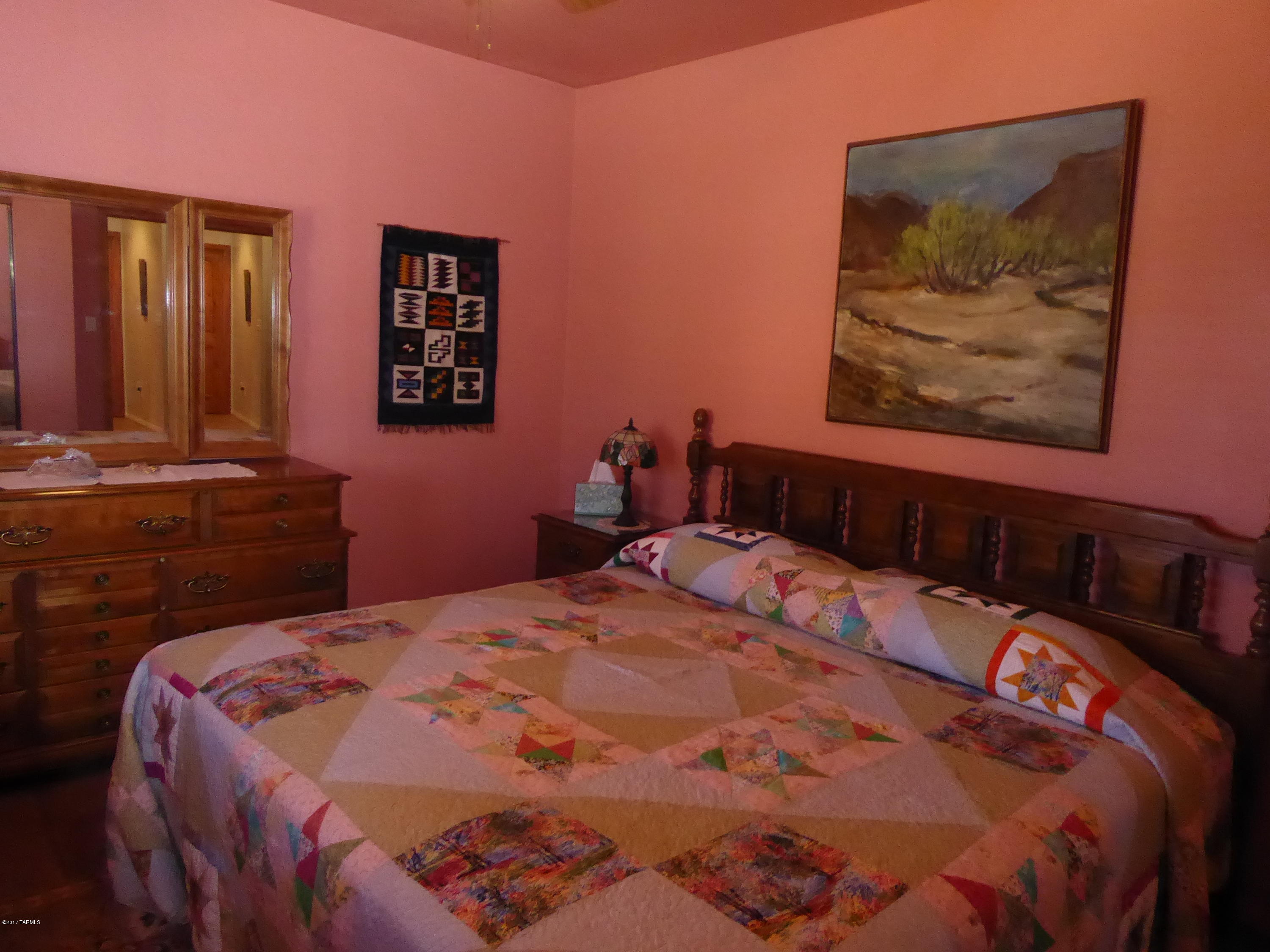 Loma Sabino Pines - Residential