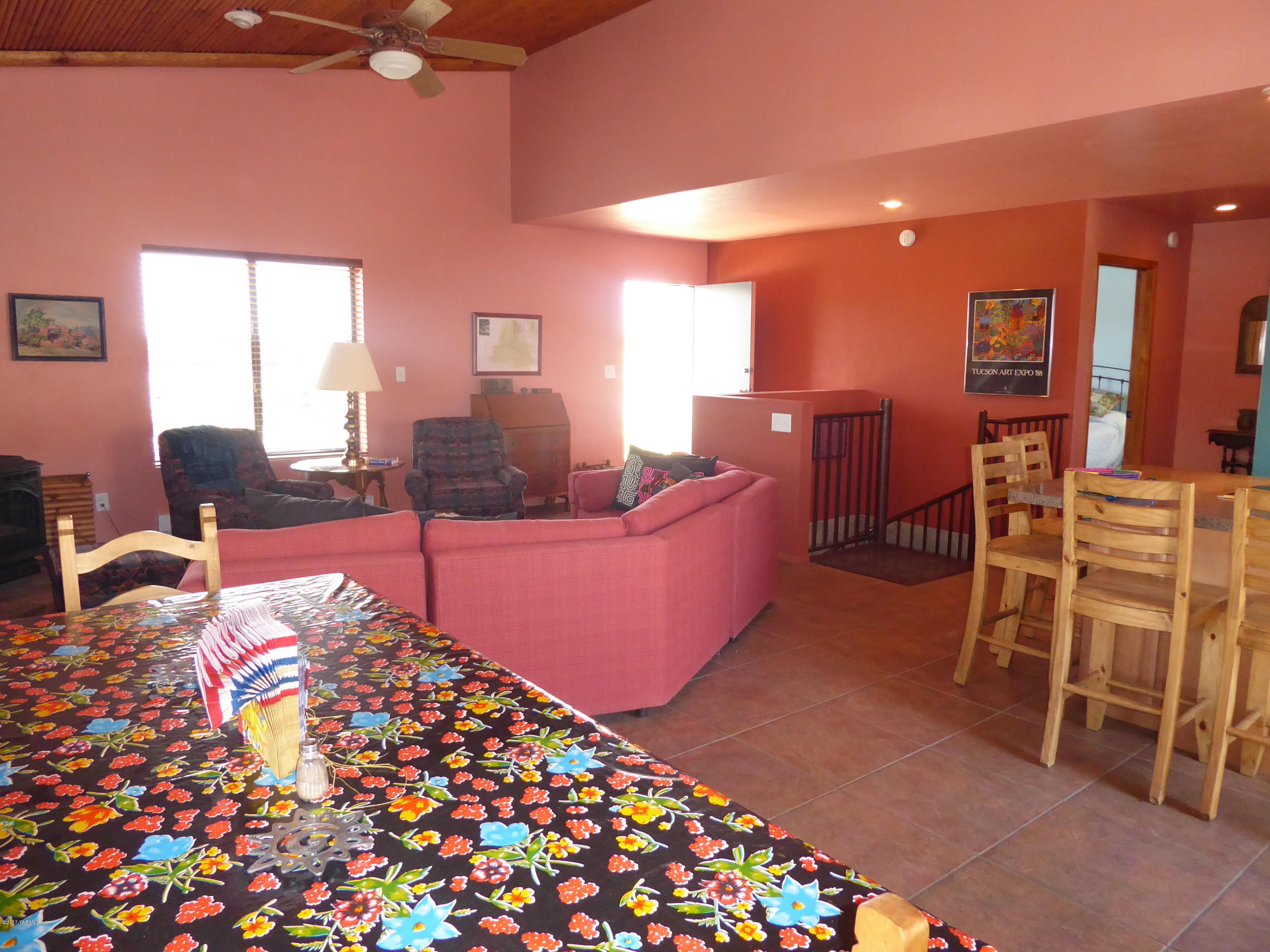 Loma Sabino Pines - Residential