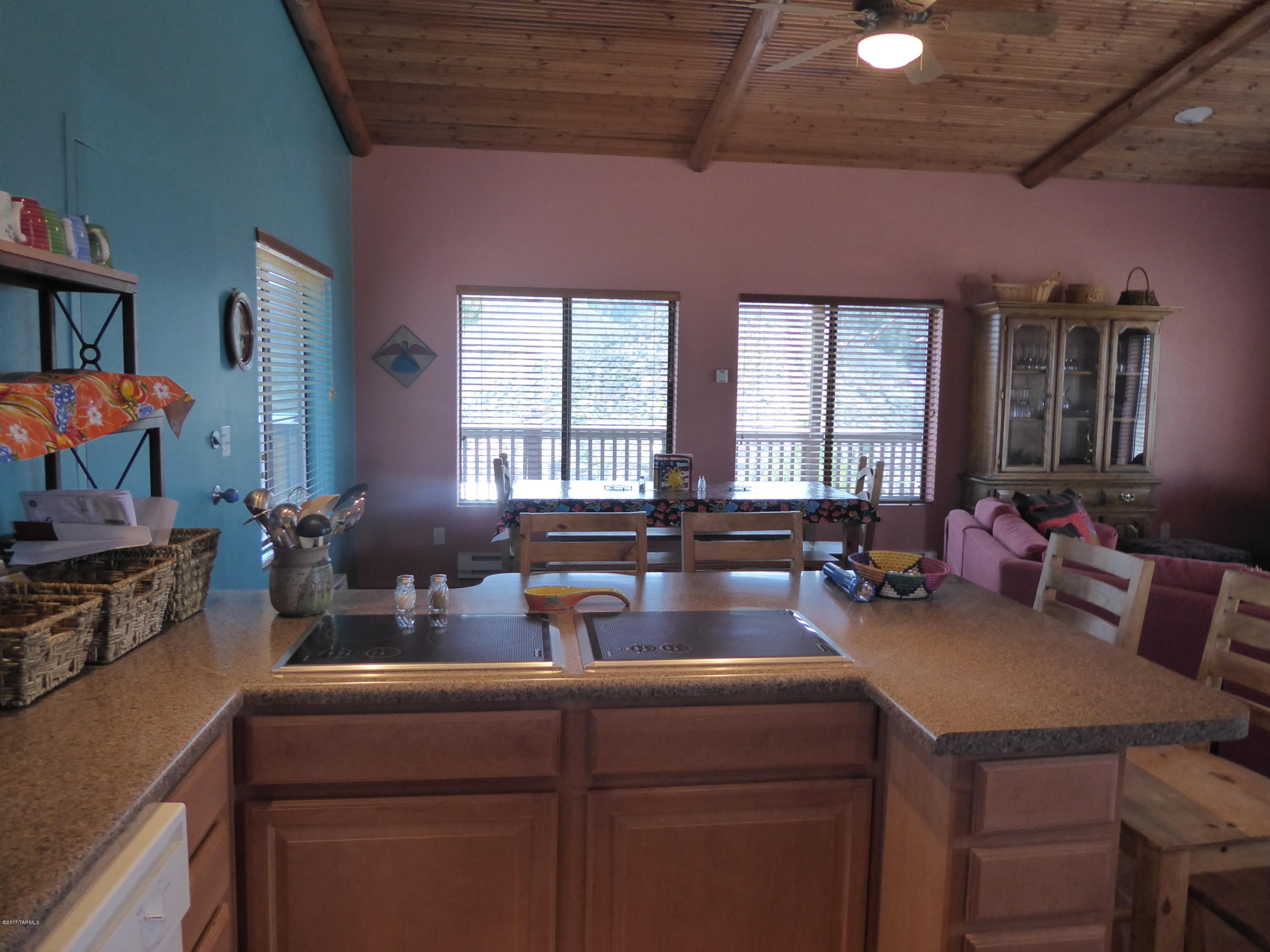Loma Sabino Pines - Residential
