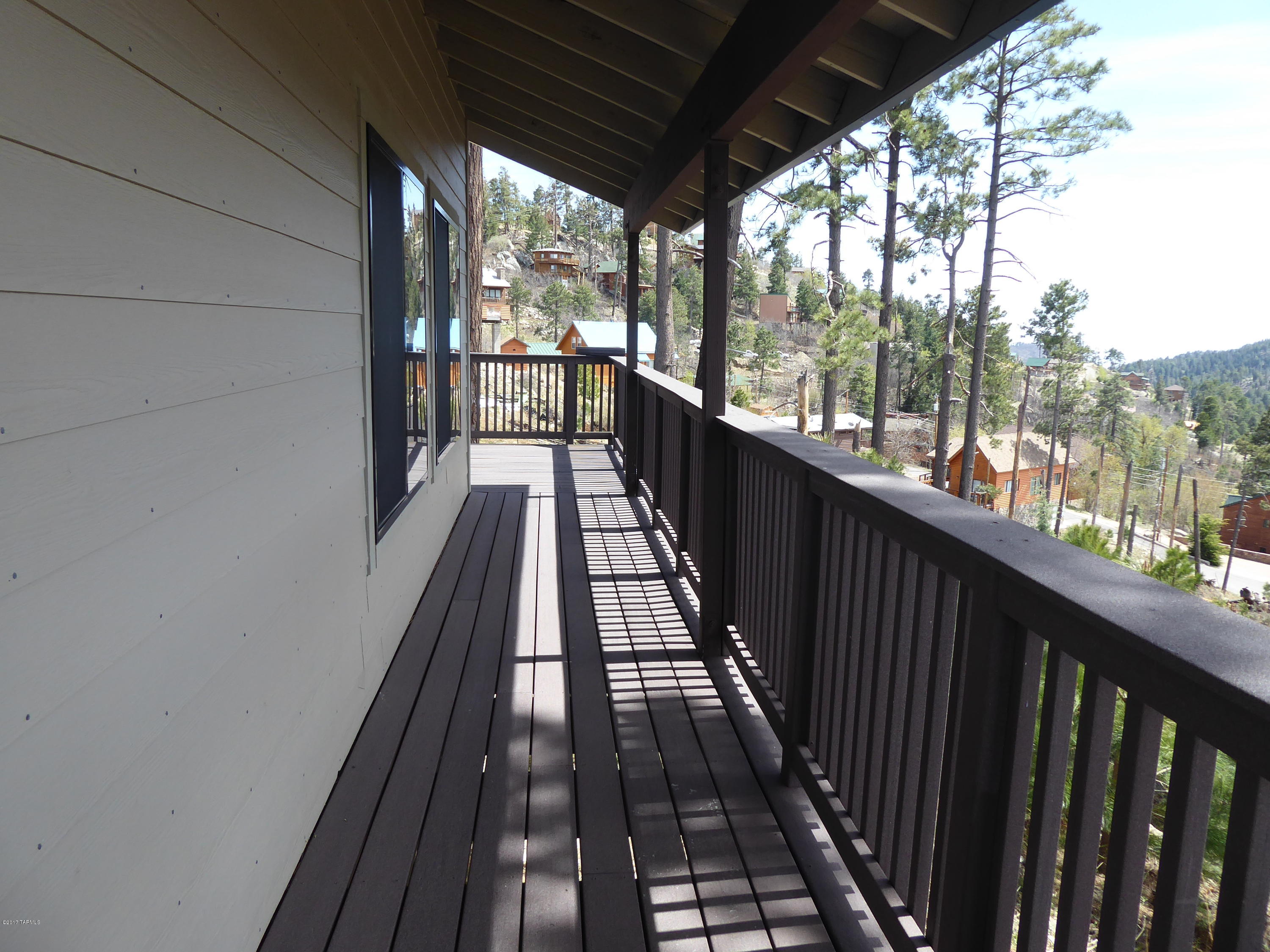 Loma Sabino Pines - Residential