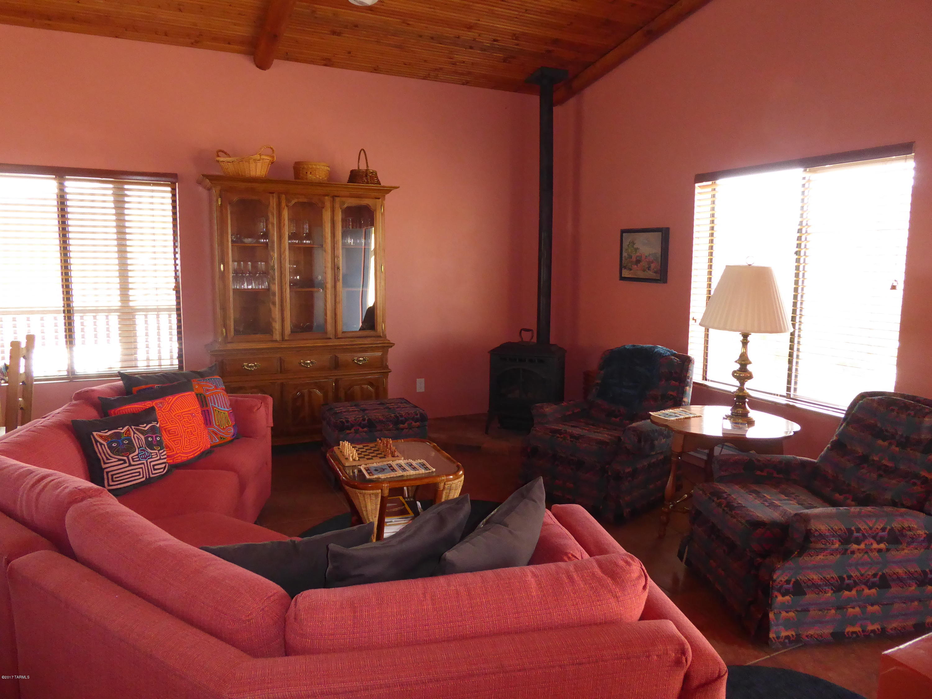 Loma Sabino Pines - Residential