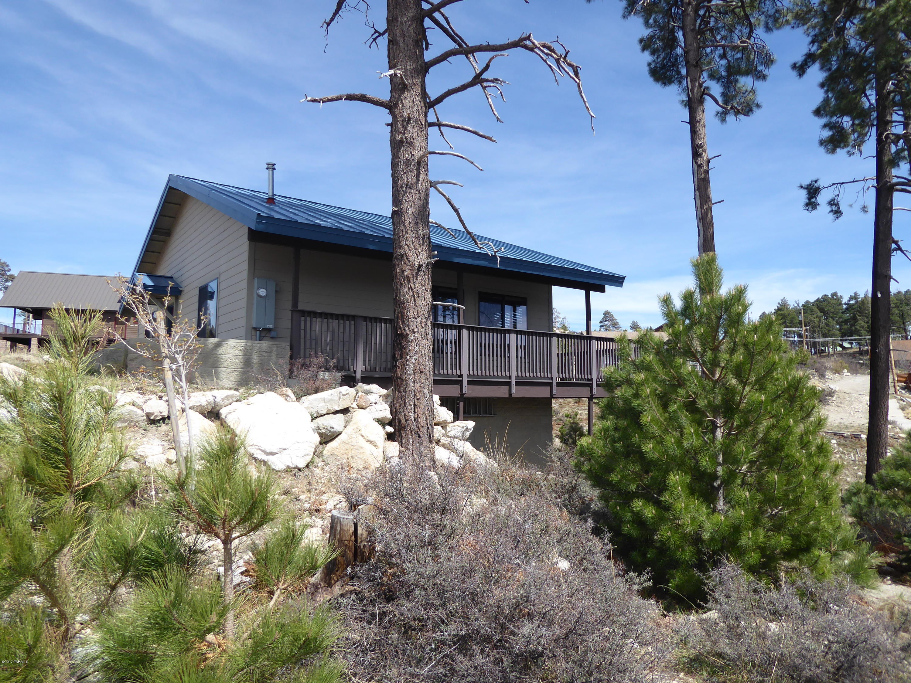 Loma Sabino Pines - Residential