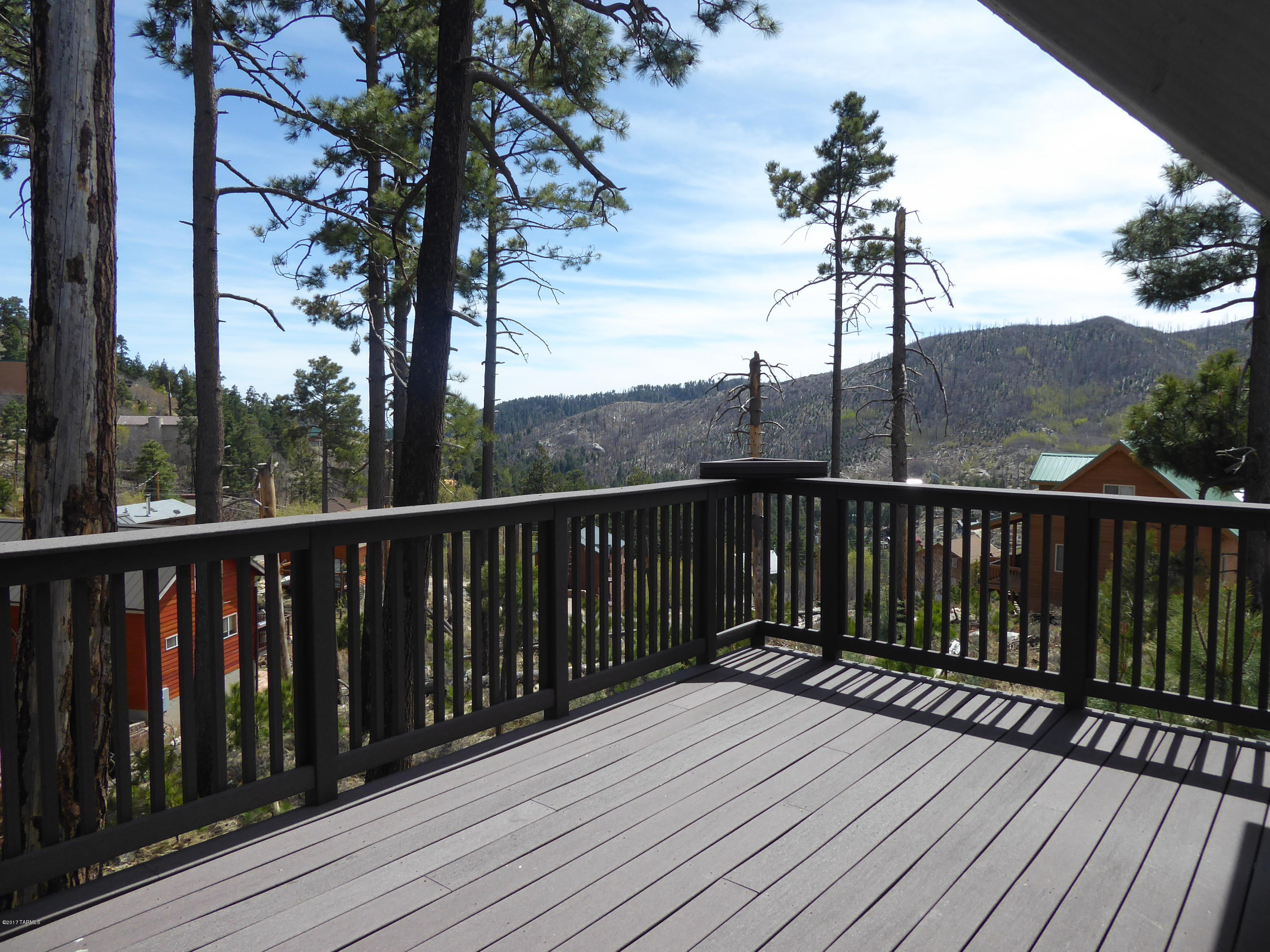 Loma Sabino Pines - Residential