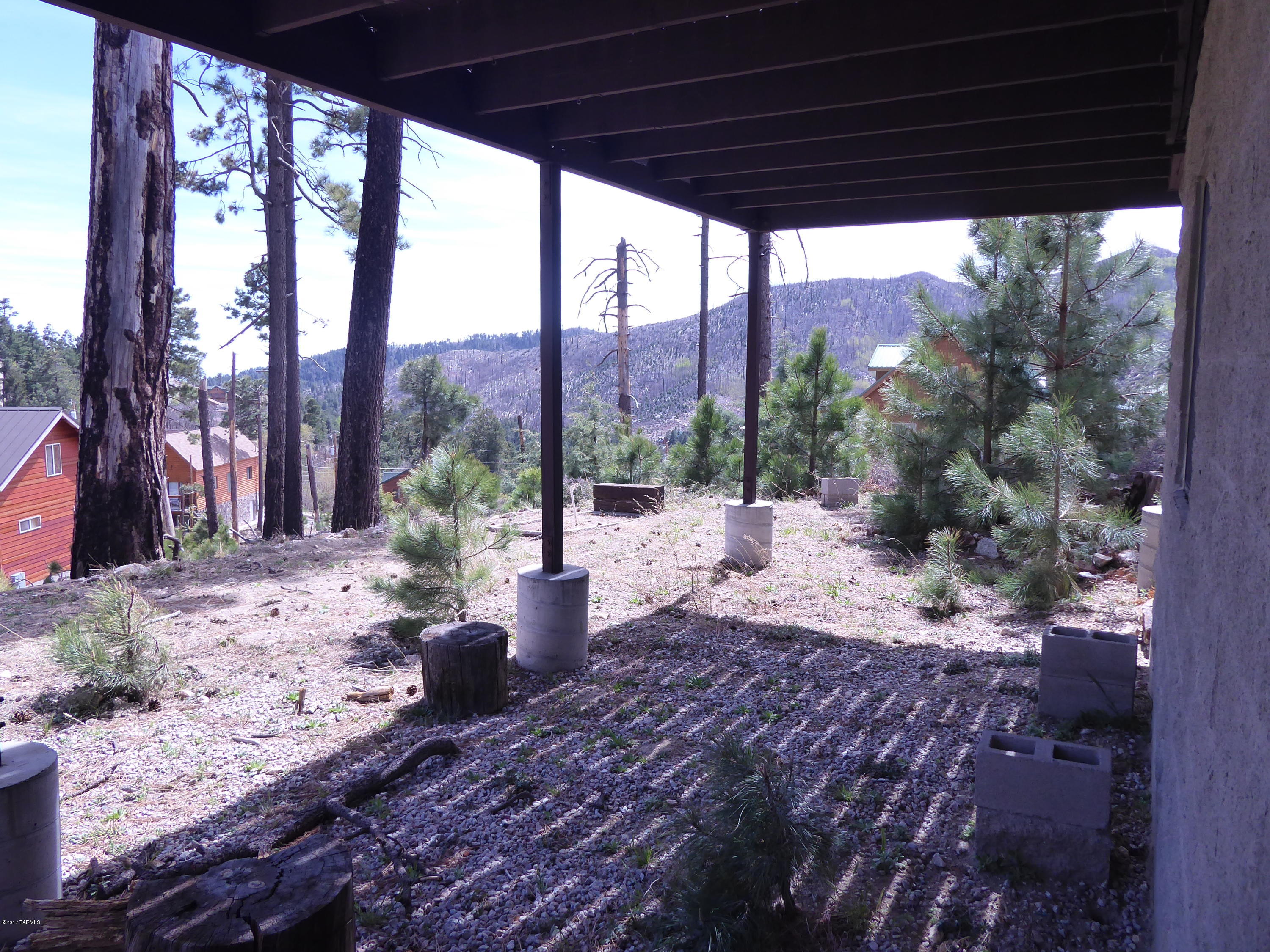 Loma Sabino Pines - Residential