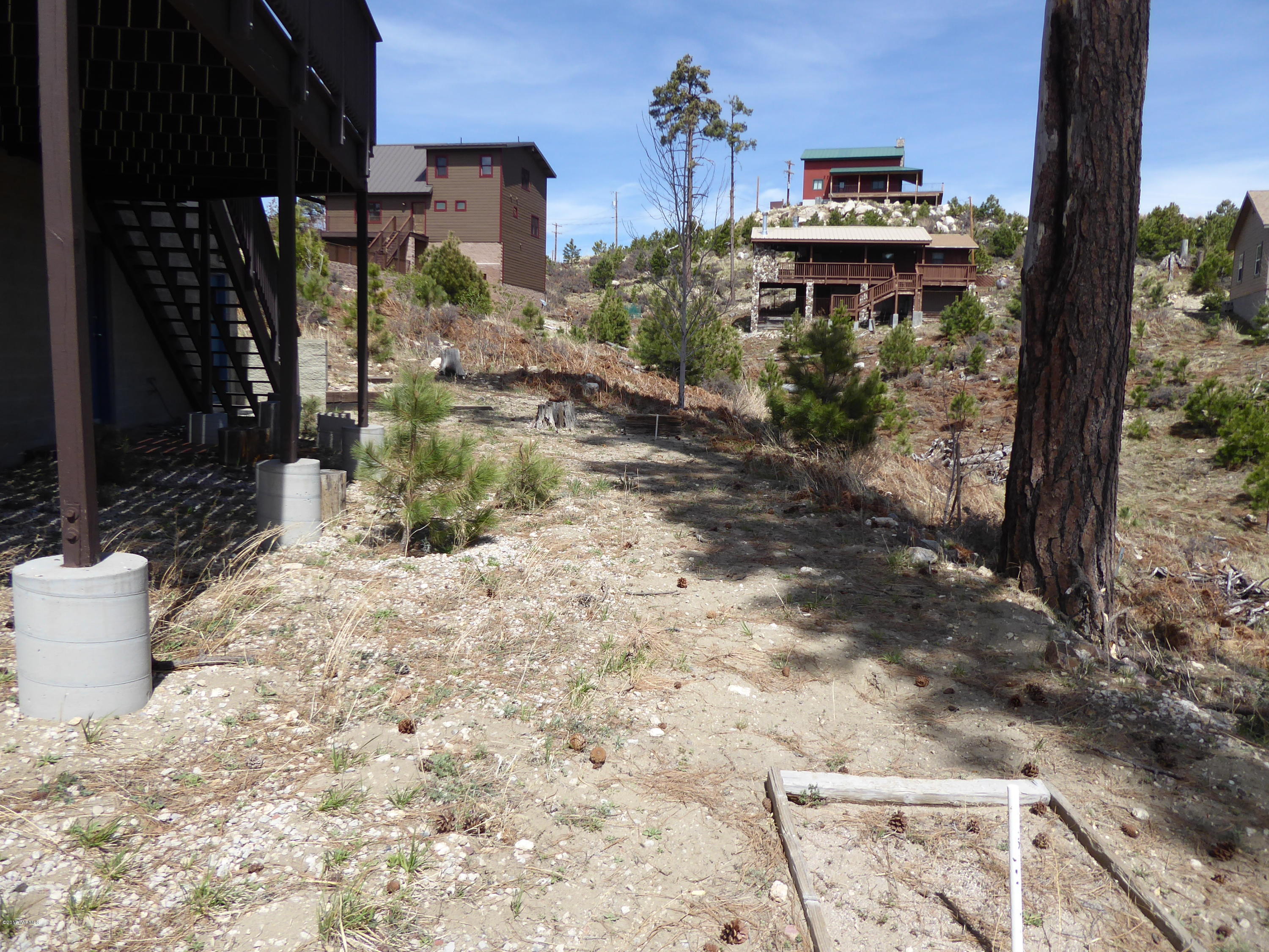 Loma Sabino Pines - Residential
