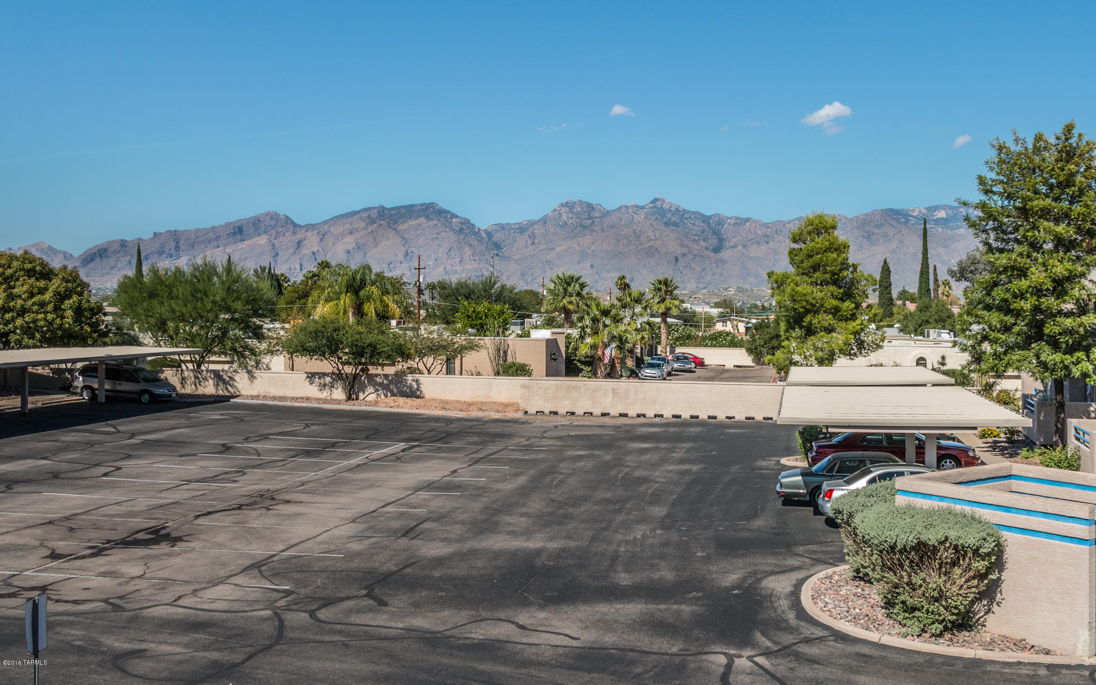 Summertree Condominiums (1-224) - Residential
