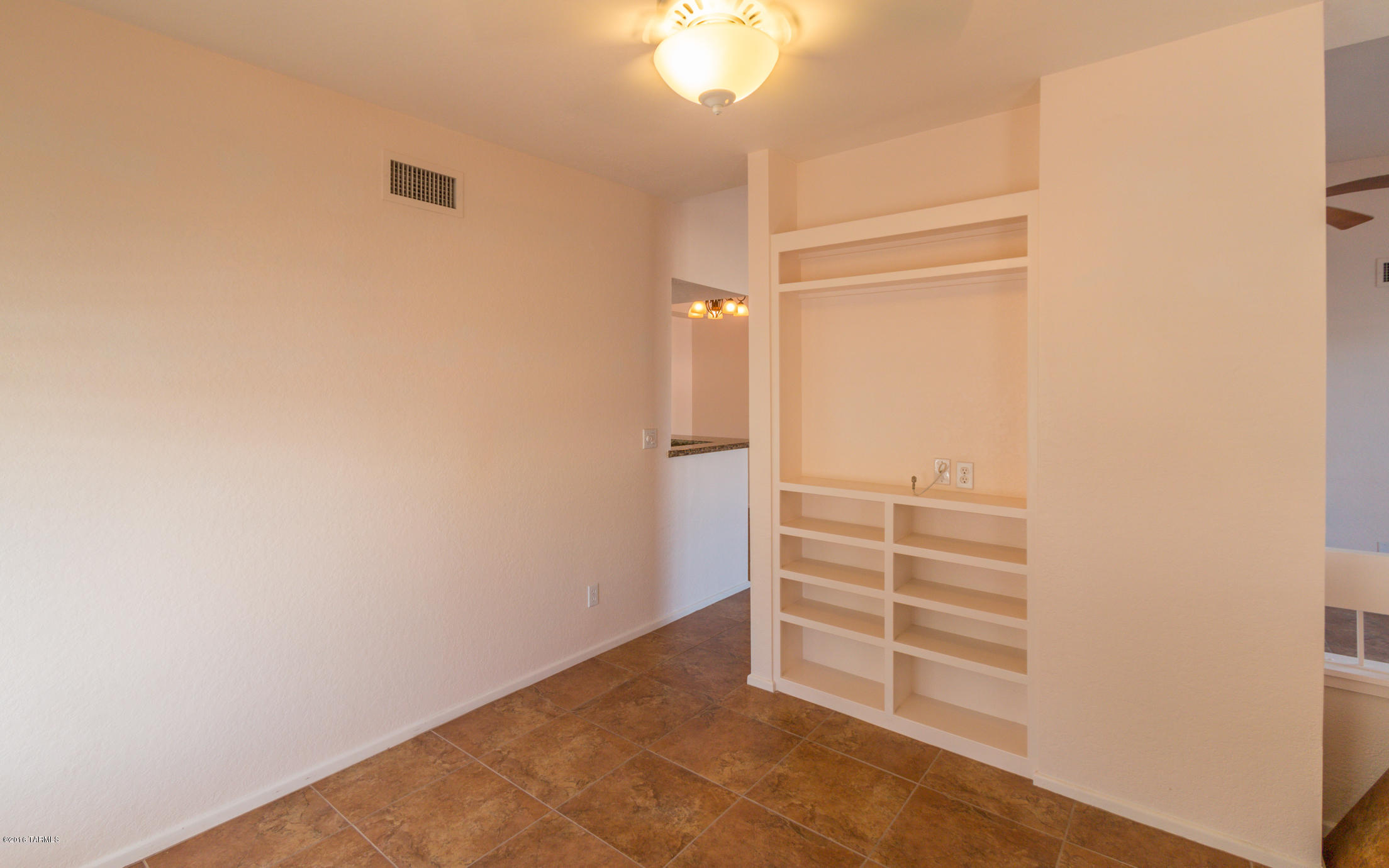 Summertree Condominiums (1-224) - Residential