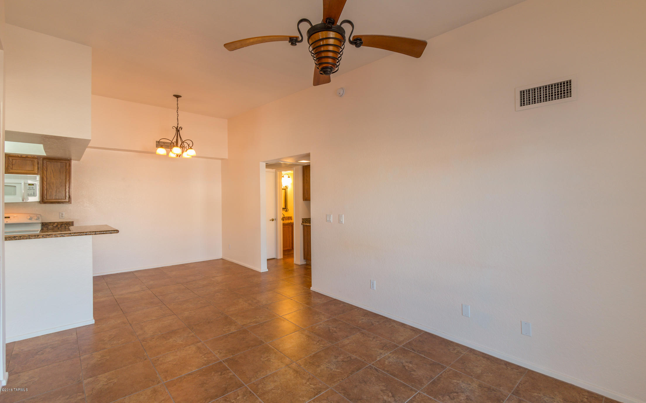 Summertree Condominiums (1-224) - Residential