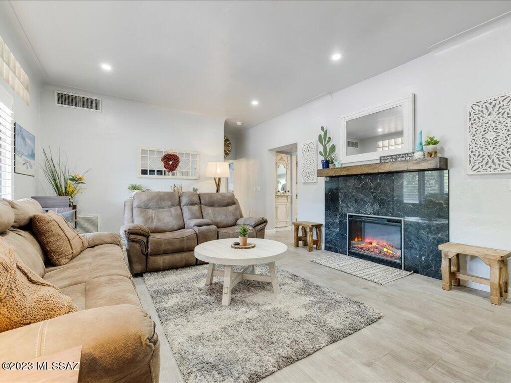 Broadmoor - Residential