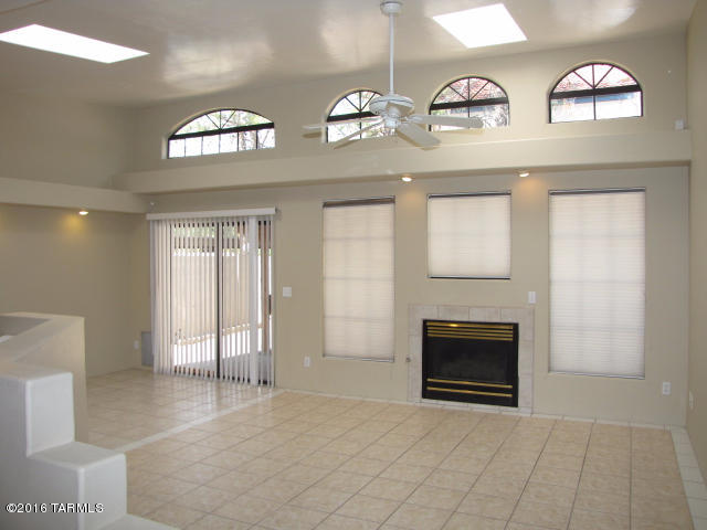 River At North Campbell (1-59) - Residential Lease