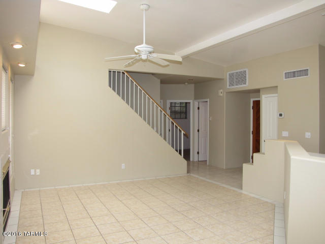 River At North Campbell (1-59) - Residential Lease