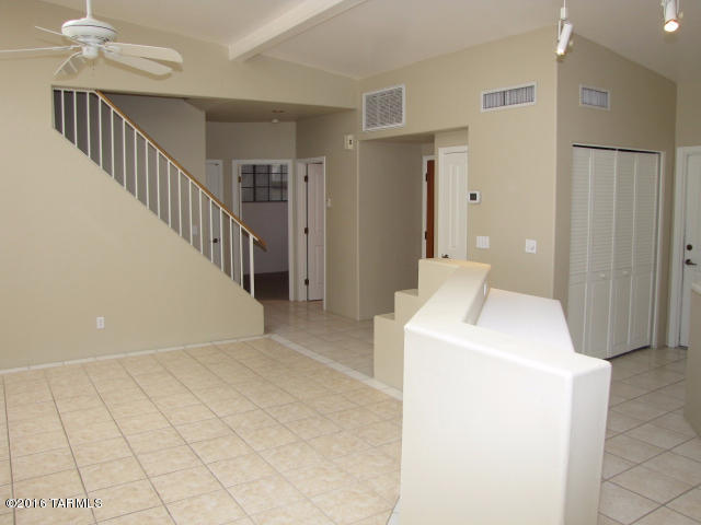 River At North Campbell (1-59) - Residential Lease