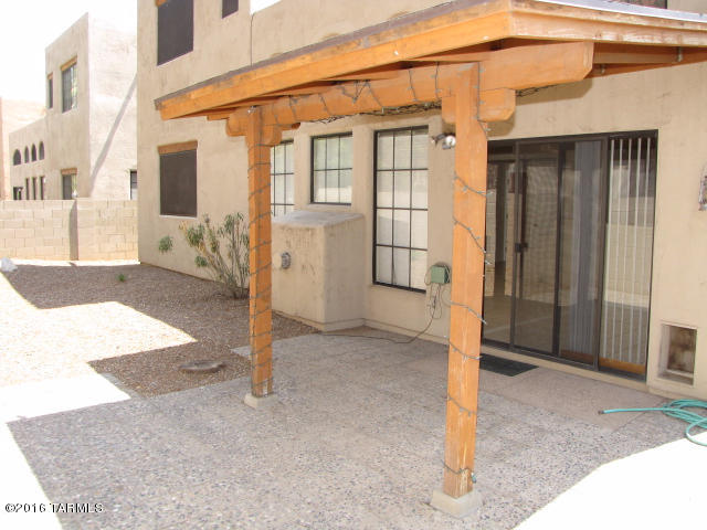 River At North Campbell (1-59) - Residential Lease