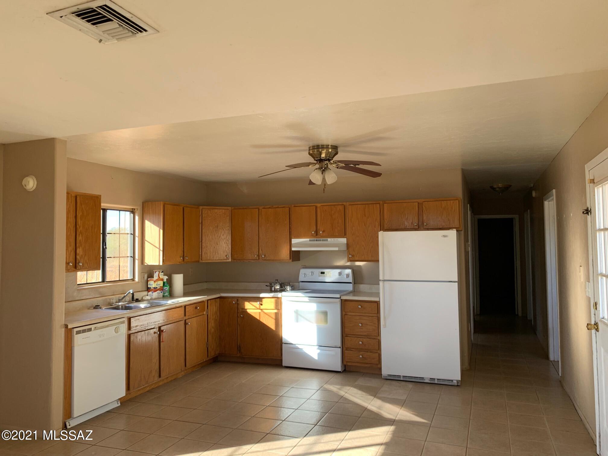 Mescal Lakes - Residential