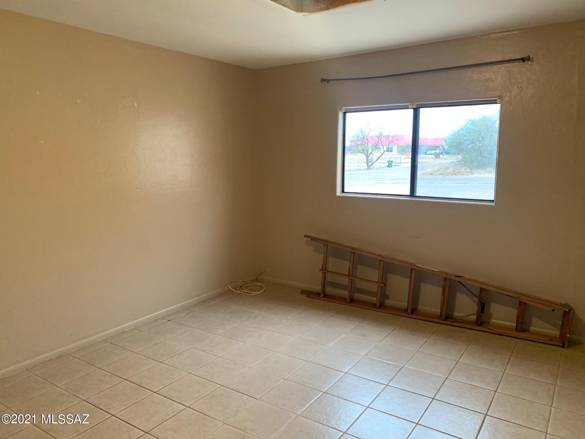 Mescal Lakes - Residential